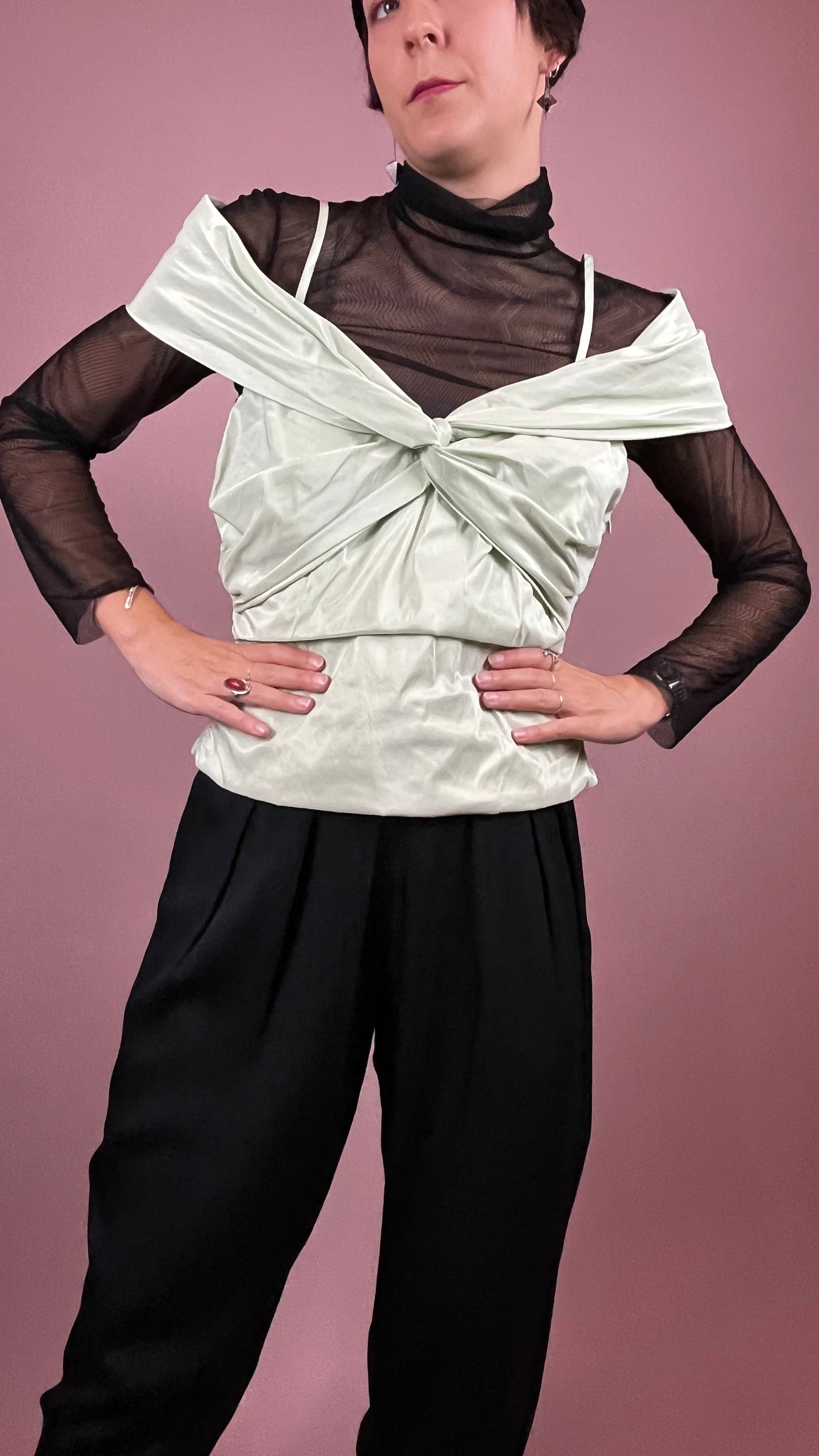 Top Mint Salbei Offshoulder Gr. 40