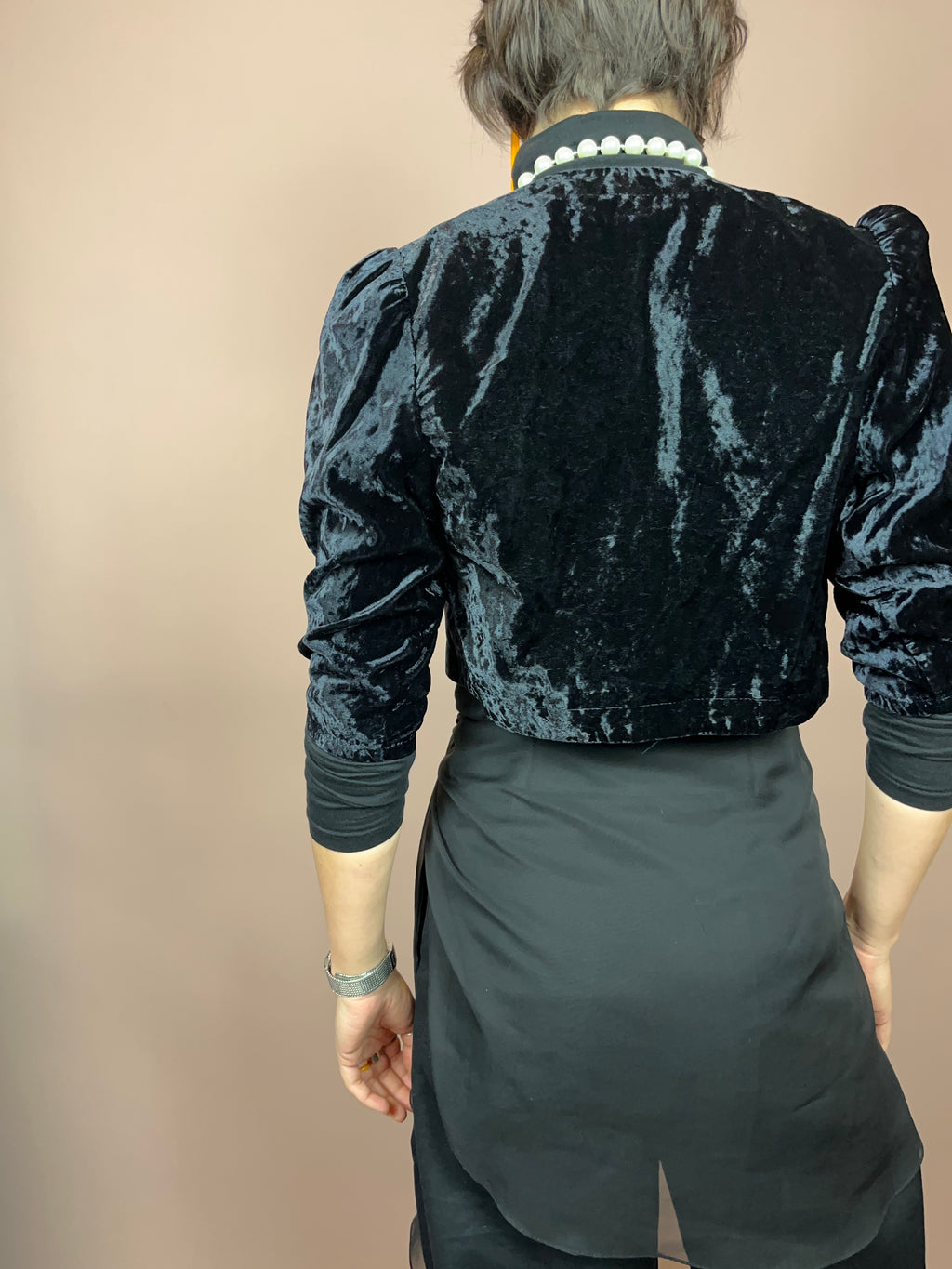 Bolero Jäckchen Samt Schwarz Puffärmel Gr. 34/36
