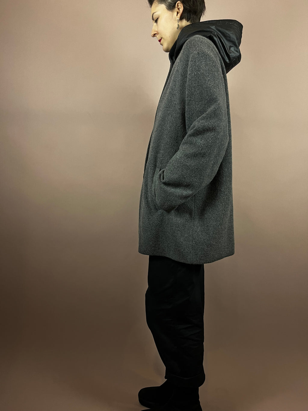 Coat Short Grey Black Hood Gr. 44
