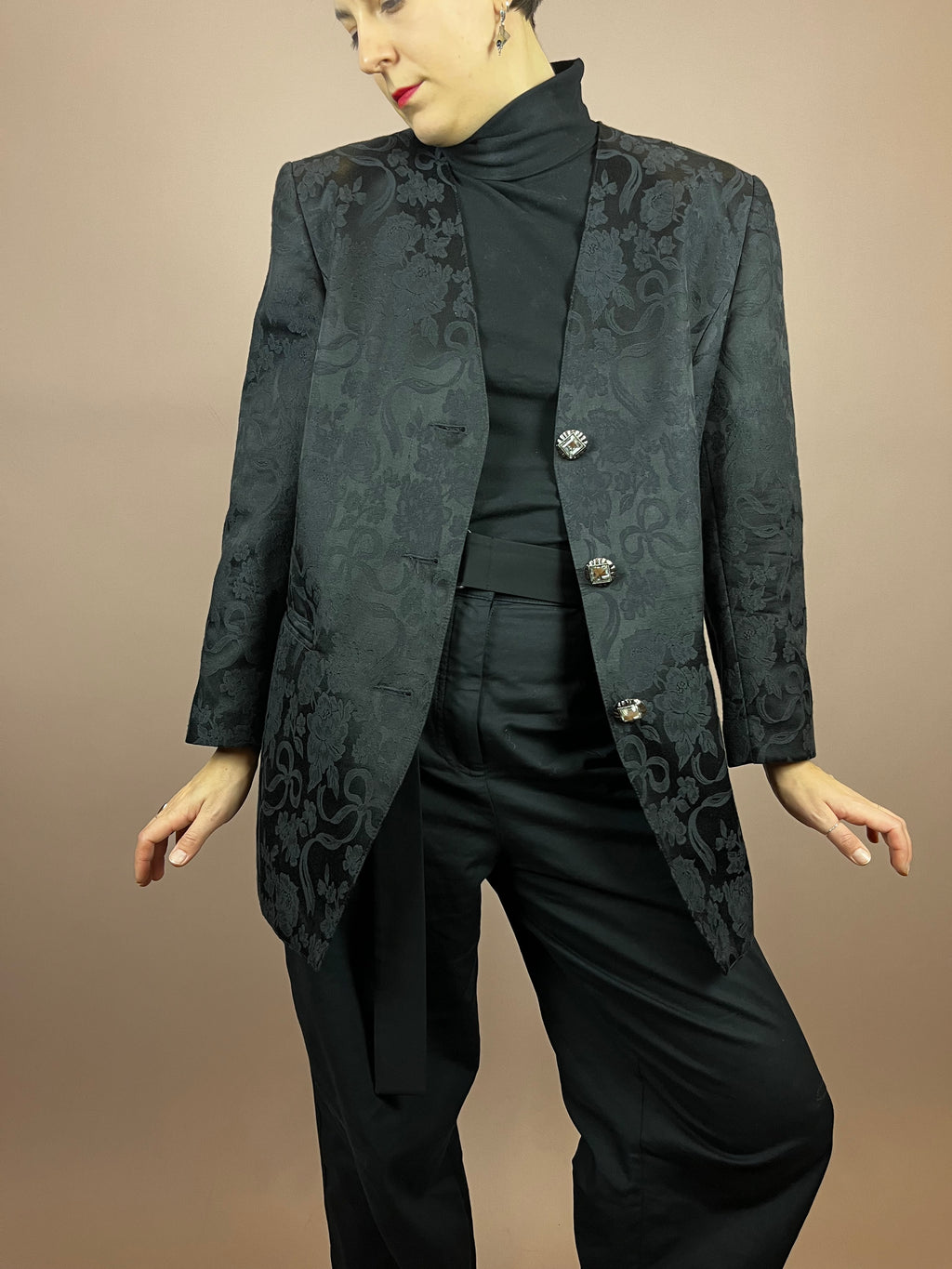 Blazer Black Flowers Bows Gr. 40