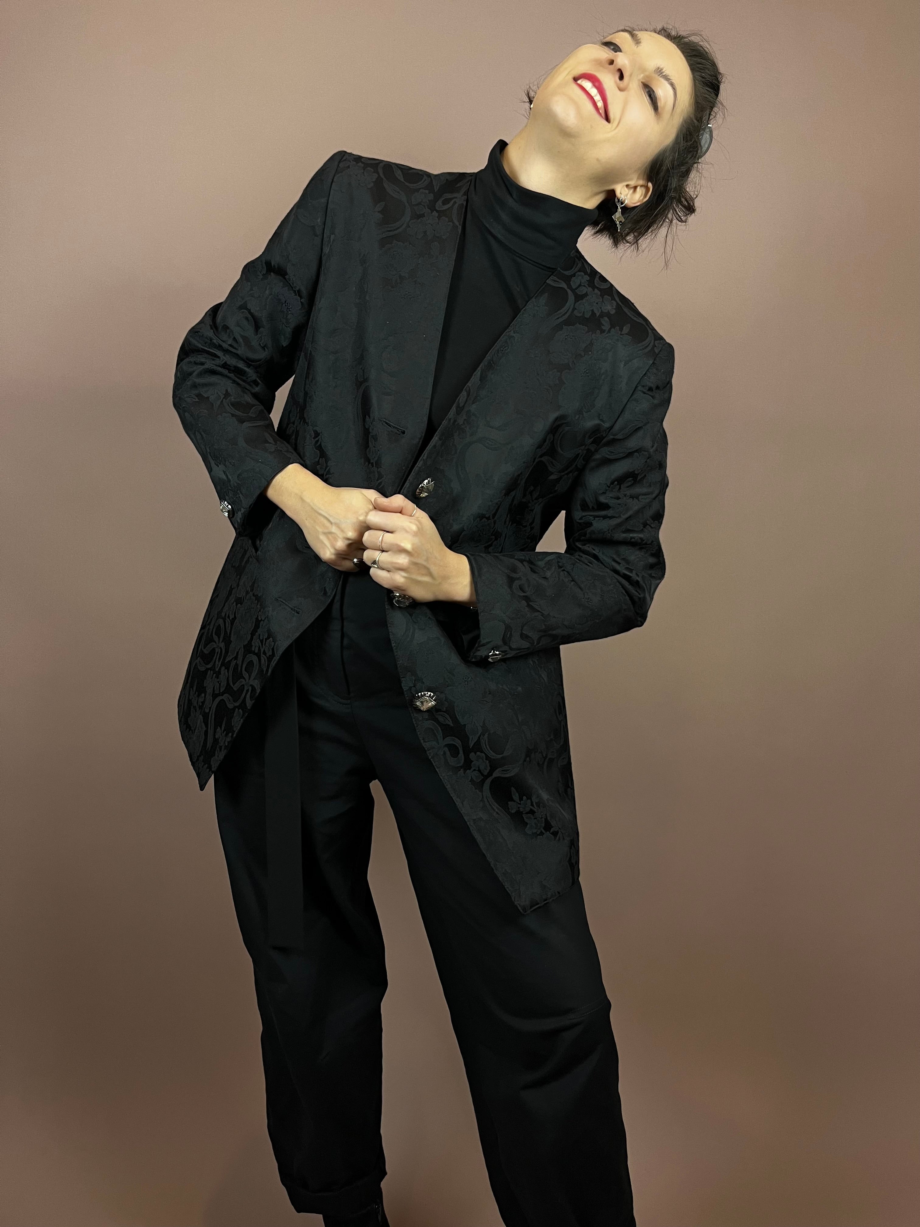 Blazer Black Flowers Bows Gr. 40