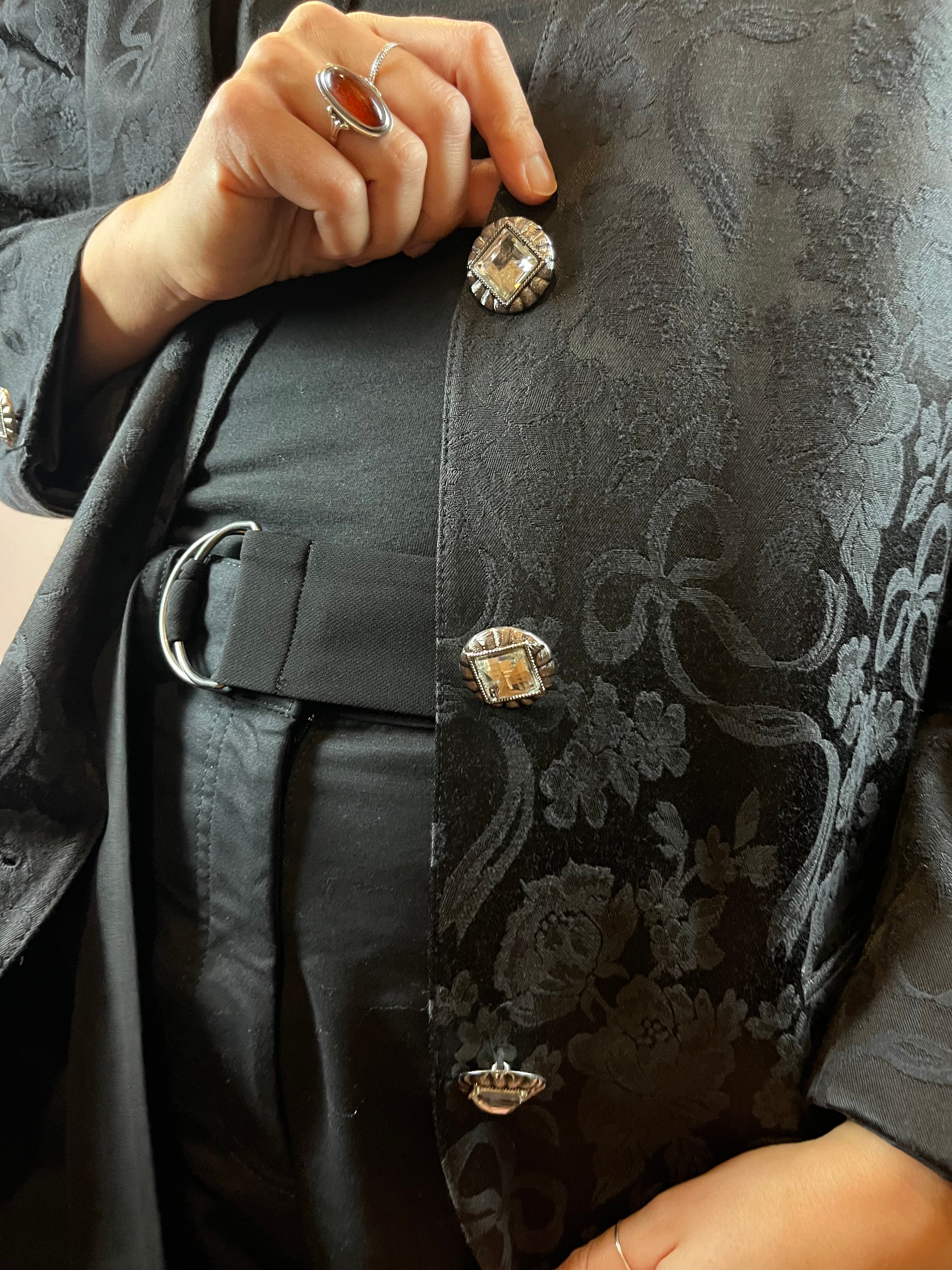 Blazer Black Flowers Bows Gr. 40