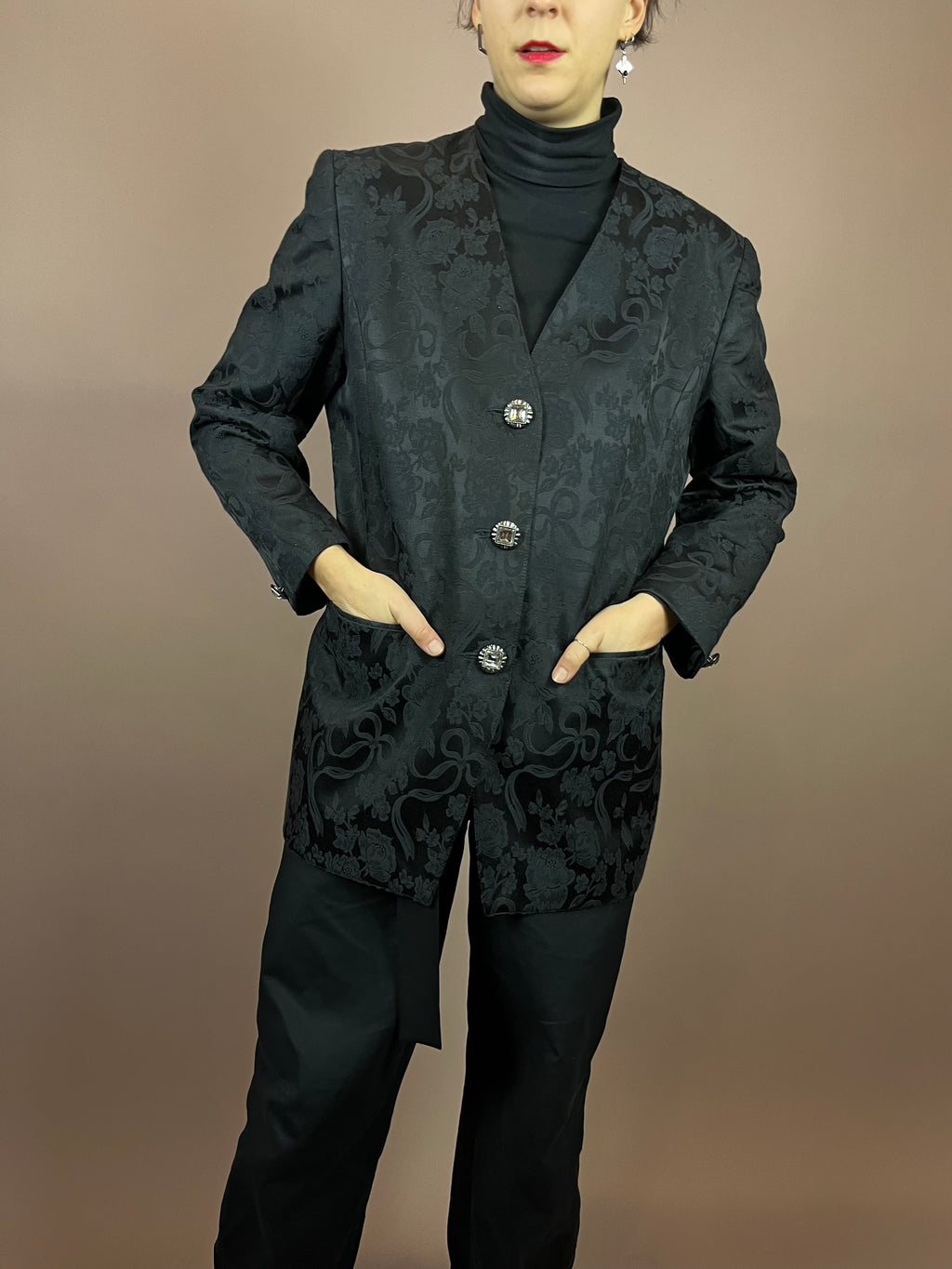 Blazer Black Flowers Bows Gr. 40