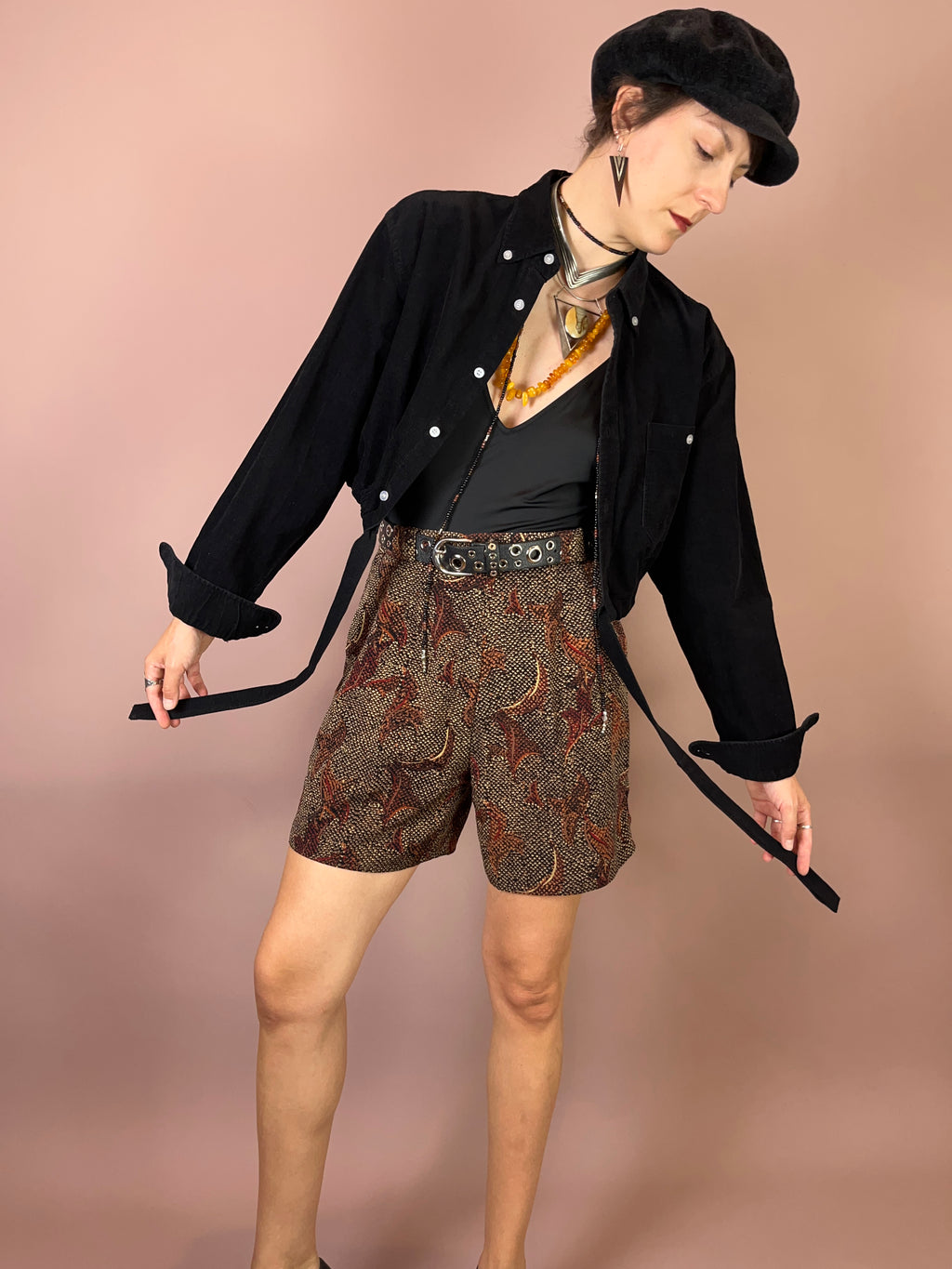 Cordhemd Upcycling Schwarz Oversized Gr. Uni