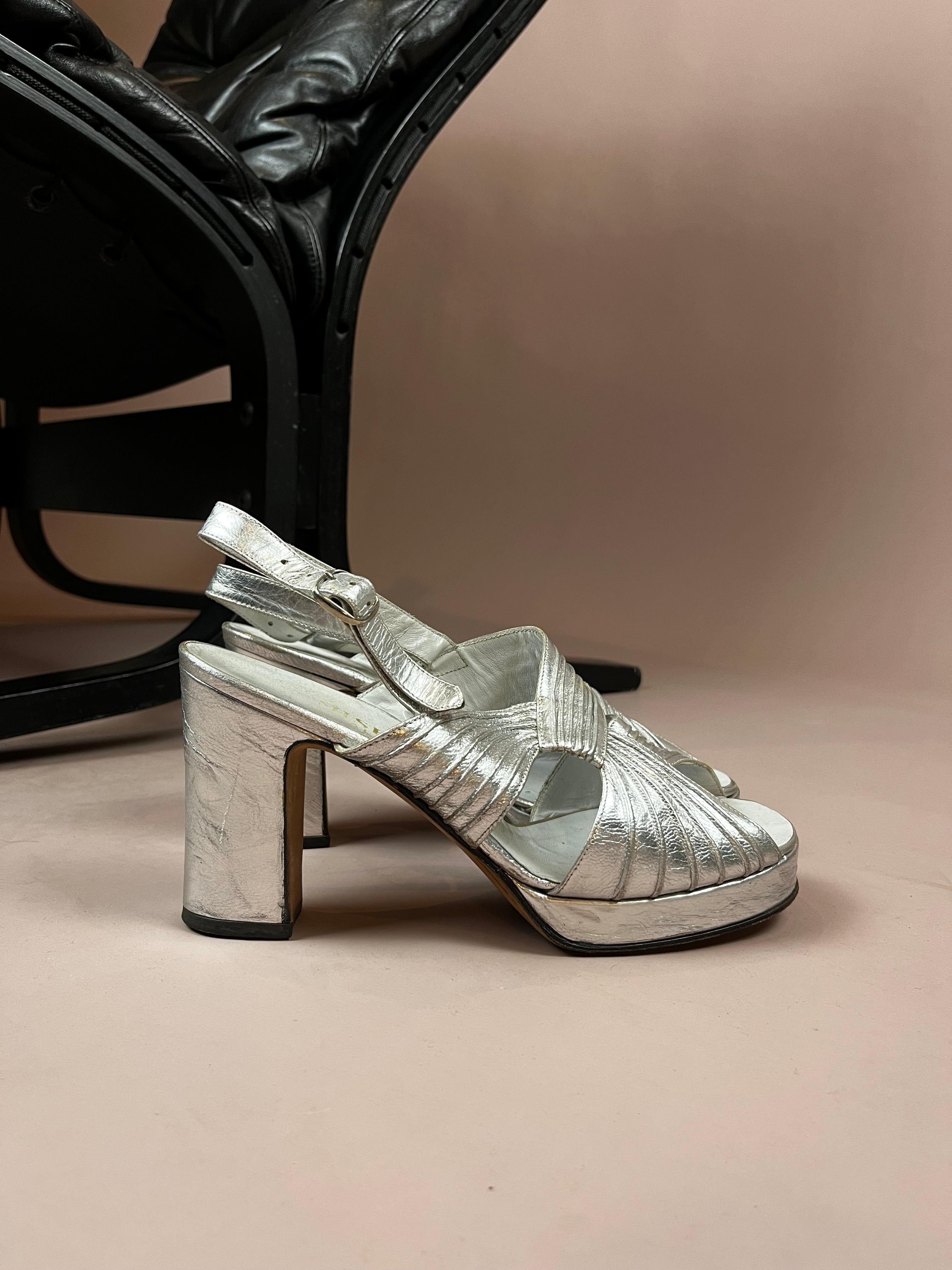 Schuhe Silber Plateau Pumps Gr. 39