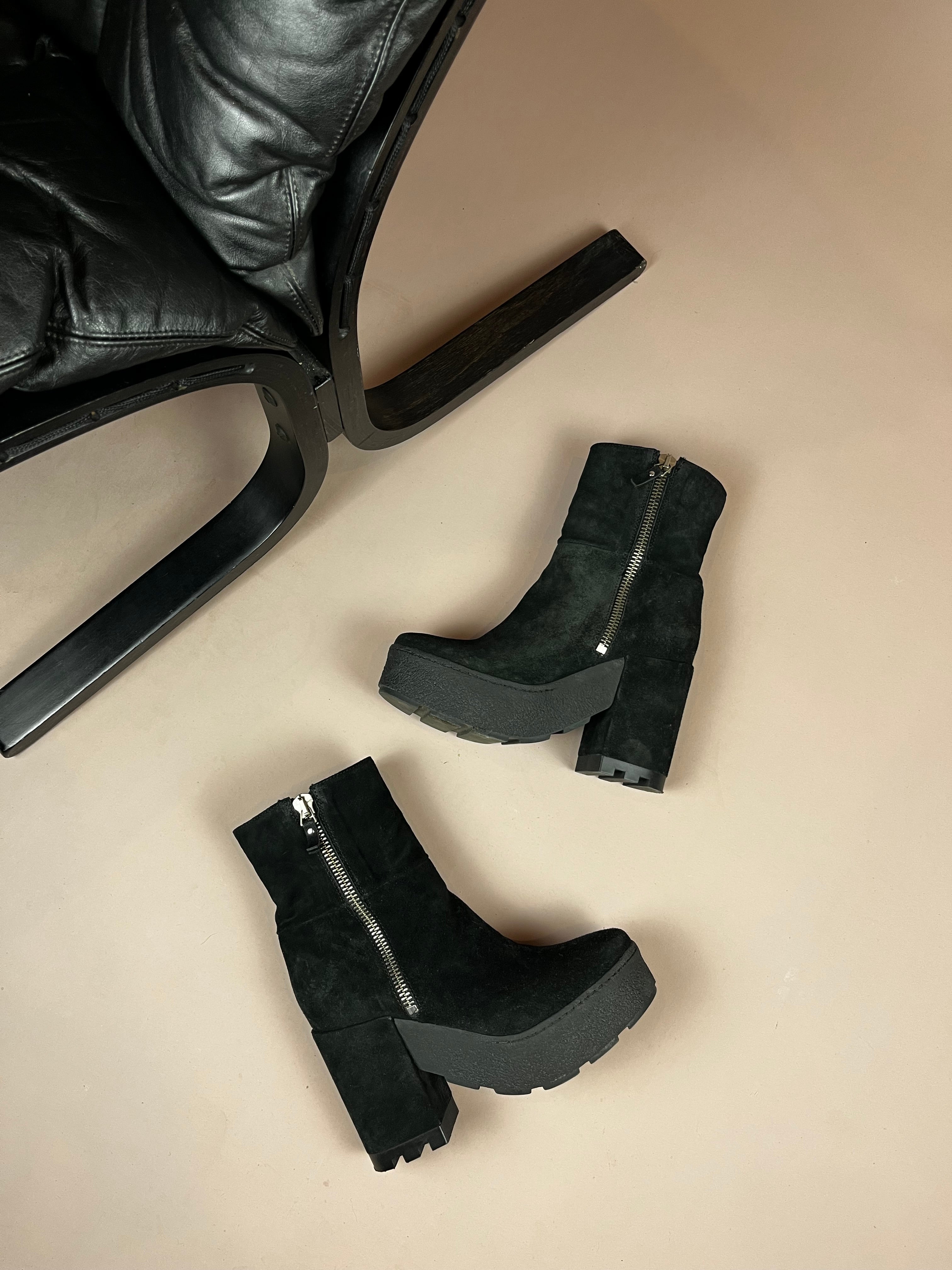 Vic Matiè Boots Suede Plateau Size 38