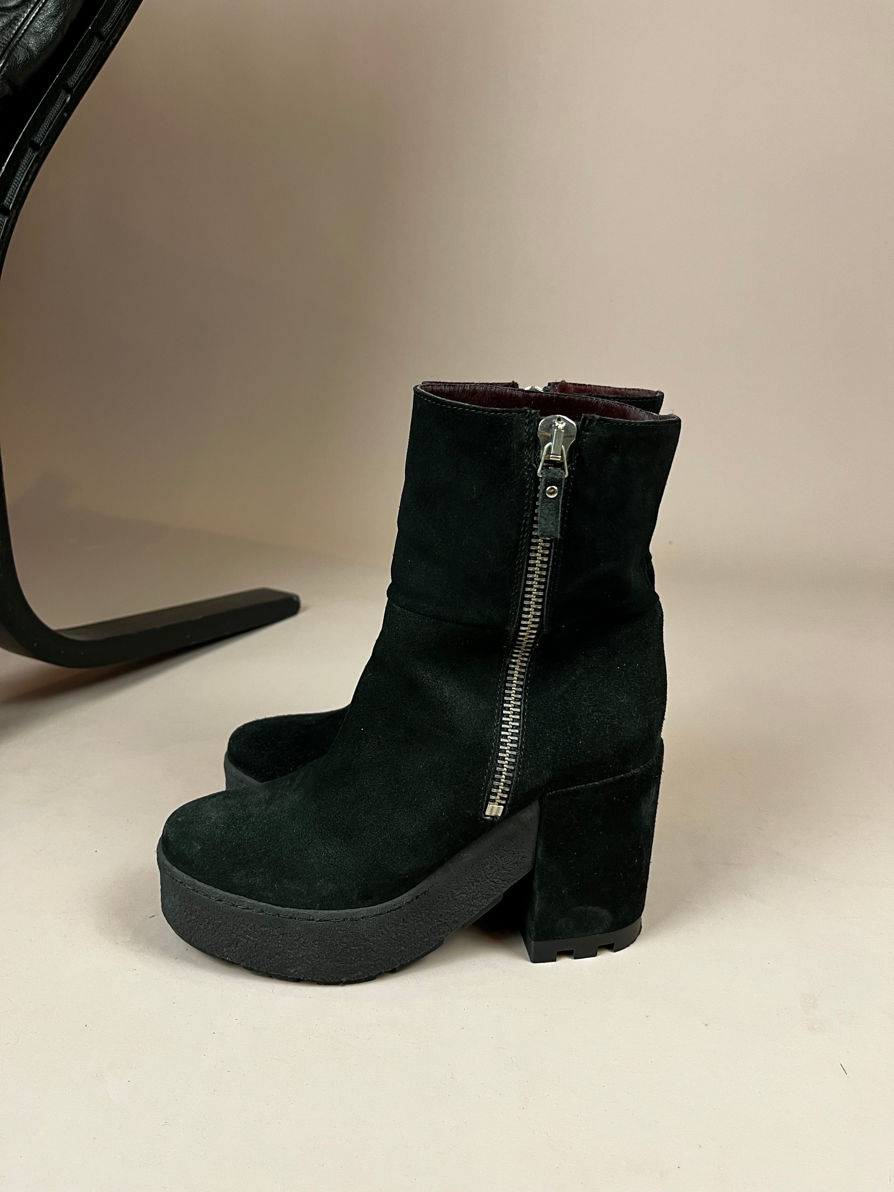 Vic Matiè Boots Suede Plateau Size 38