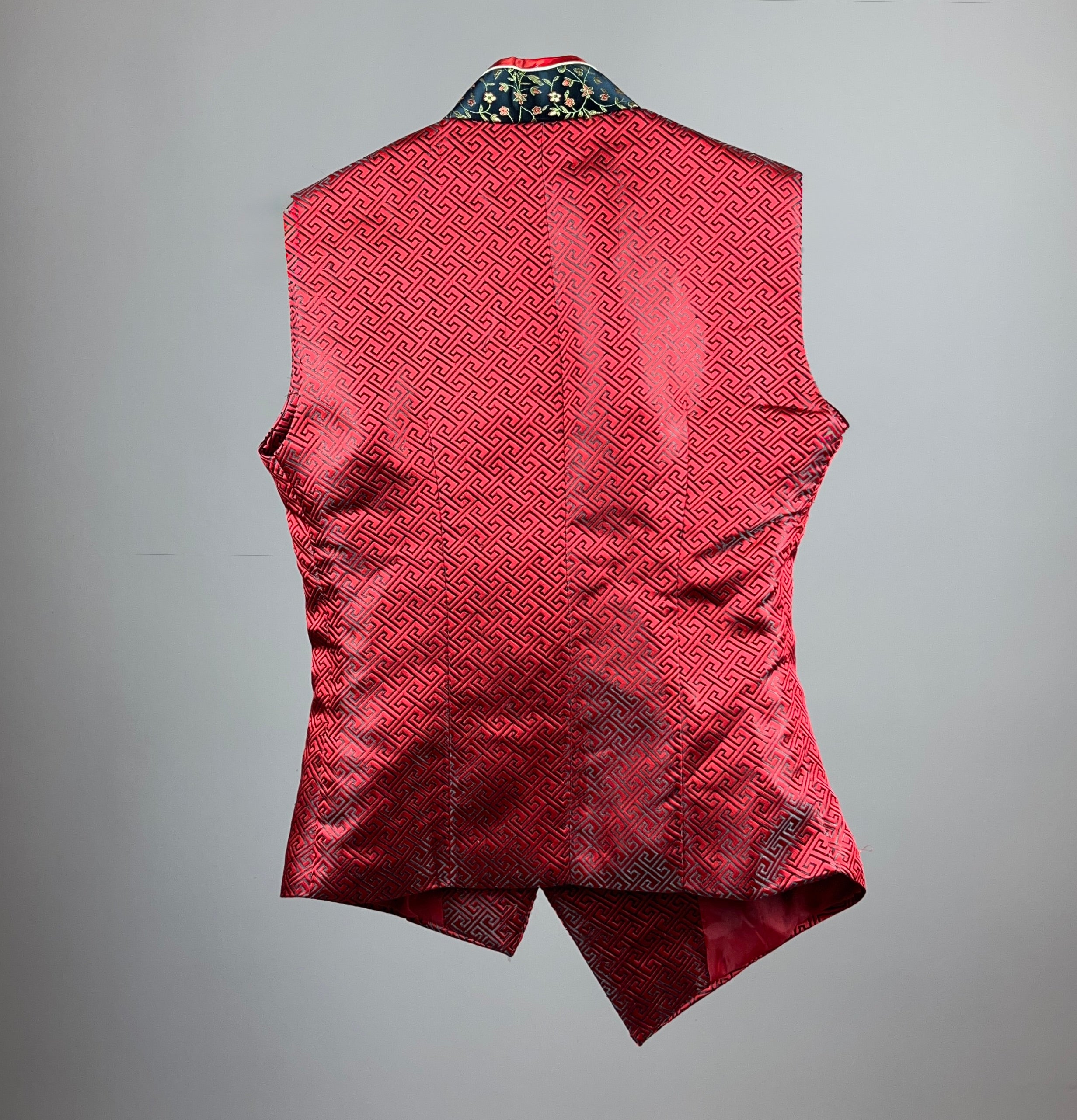 Blouse Asia Red Silk Gr. 32/34