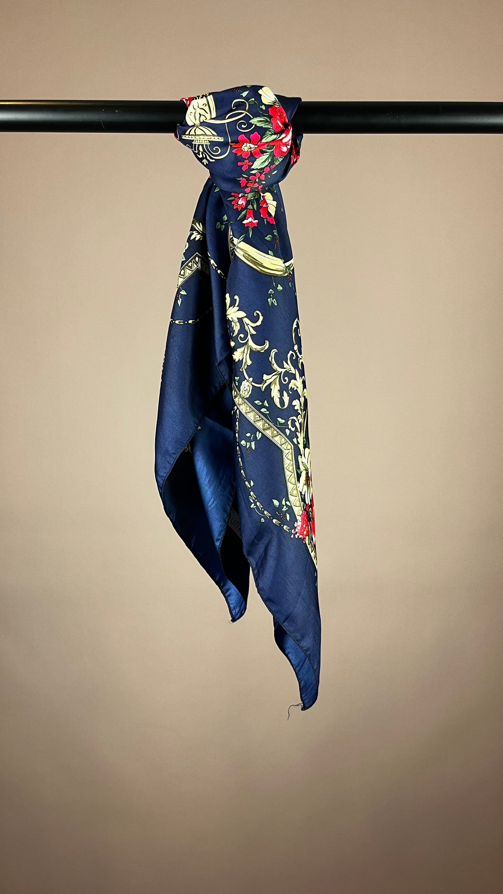 Scarf Dark Blue Roses