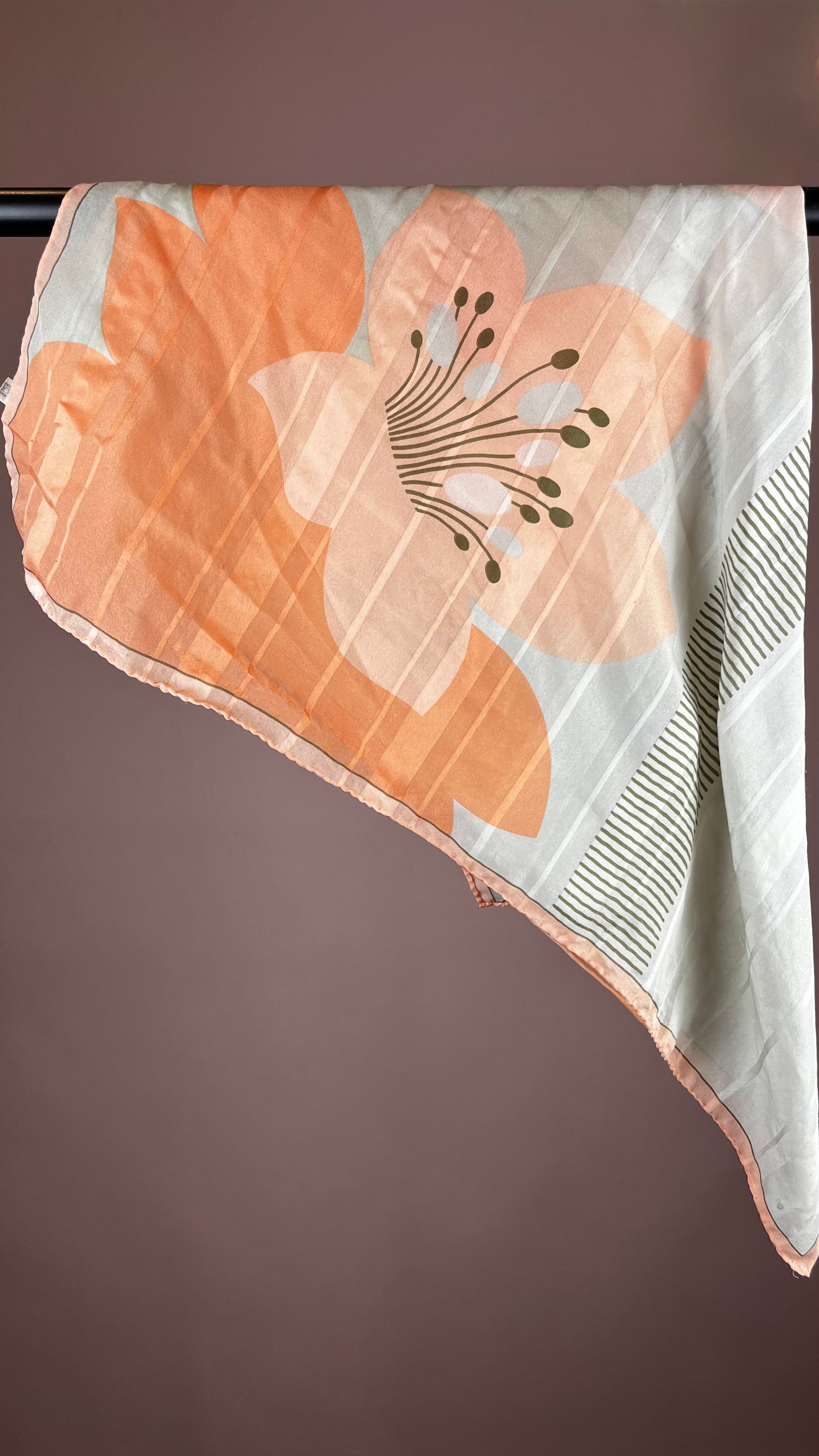Scarf Grey Salmon Flower