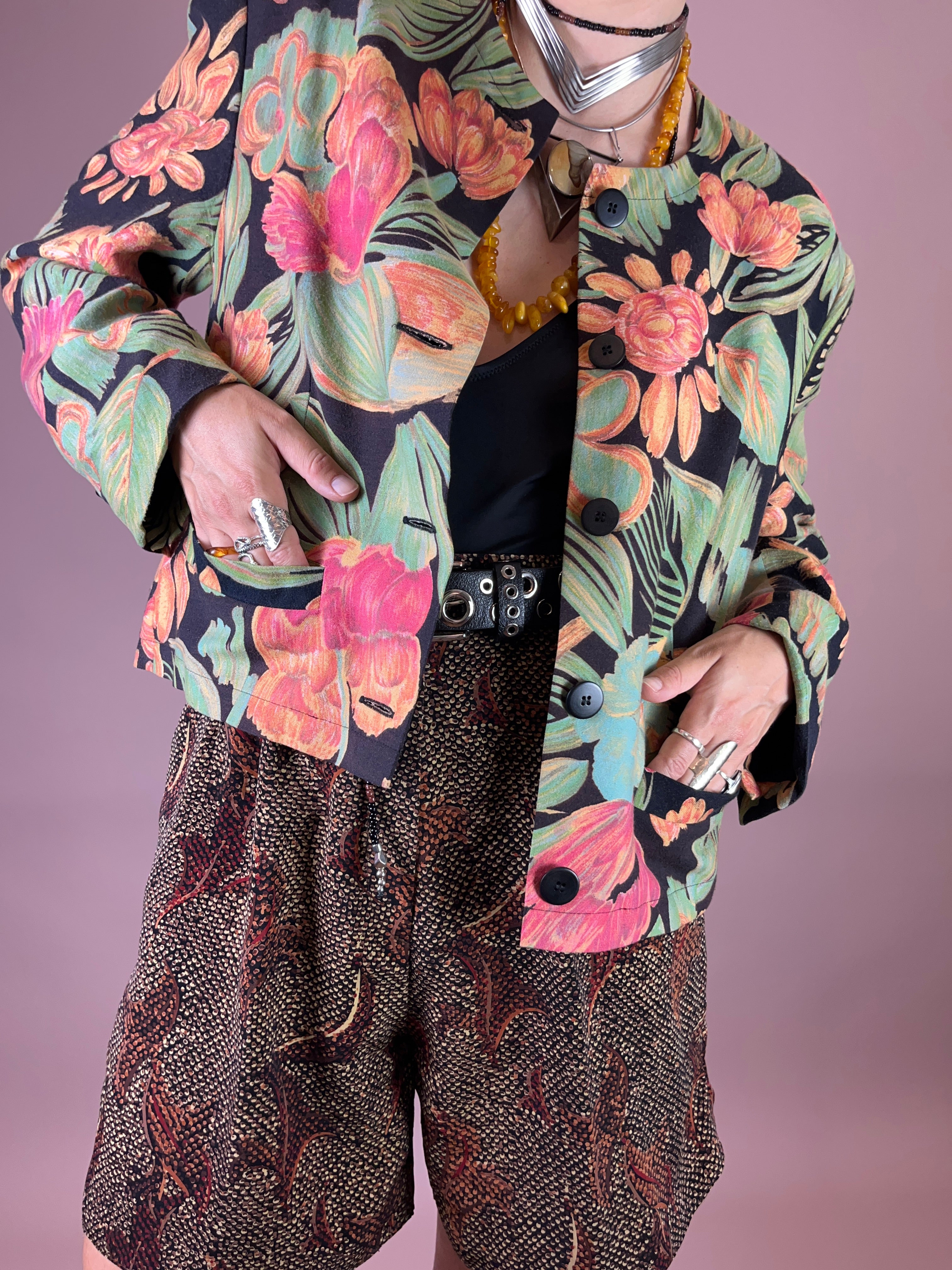 Blazer Jacke Blumen Wolle Gr. 40
