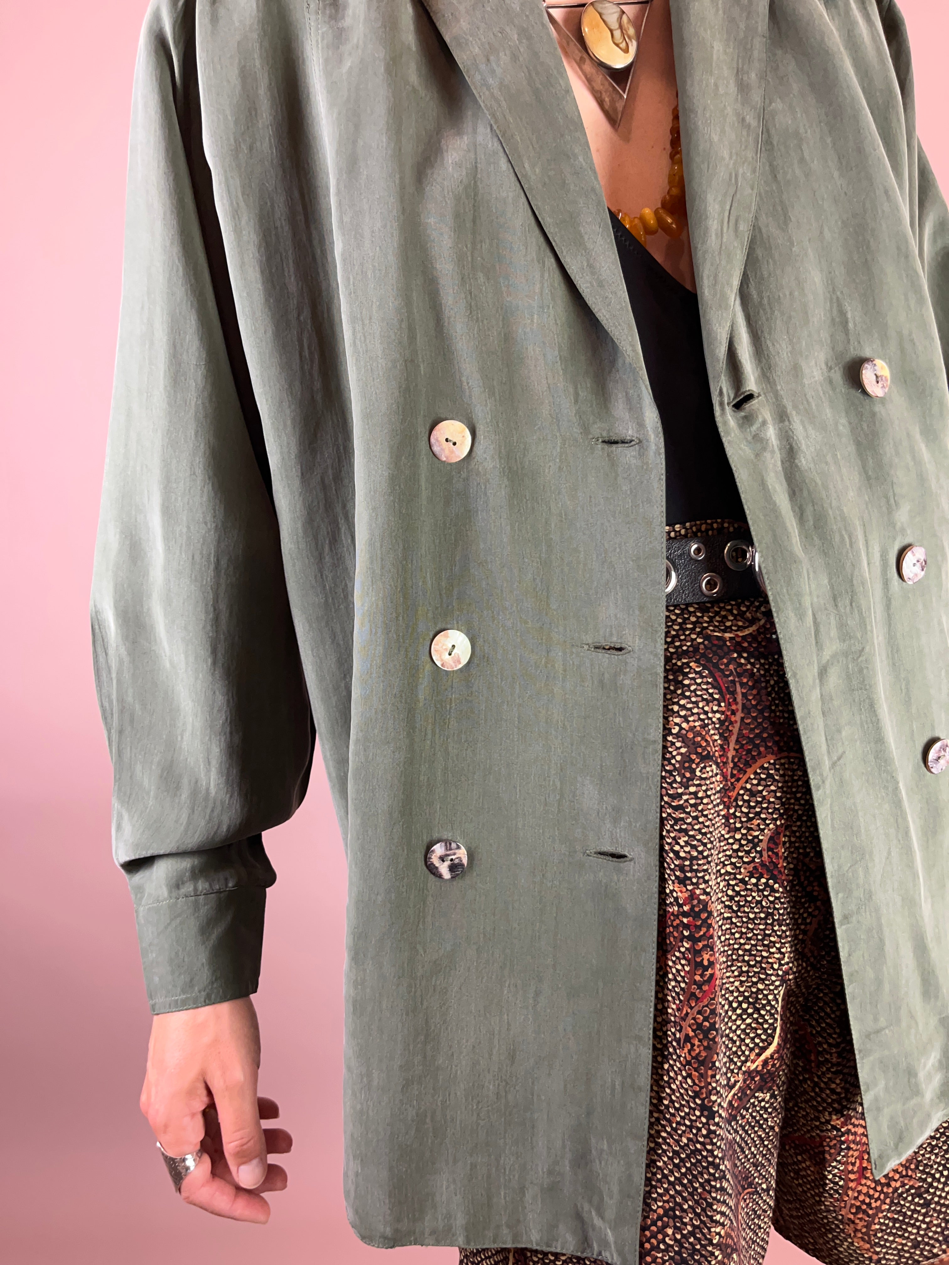 Blazer Bluse Seidig Khaki Gr. 38