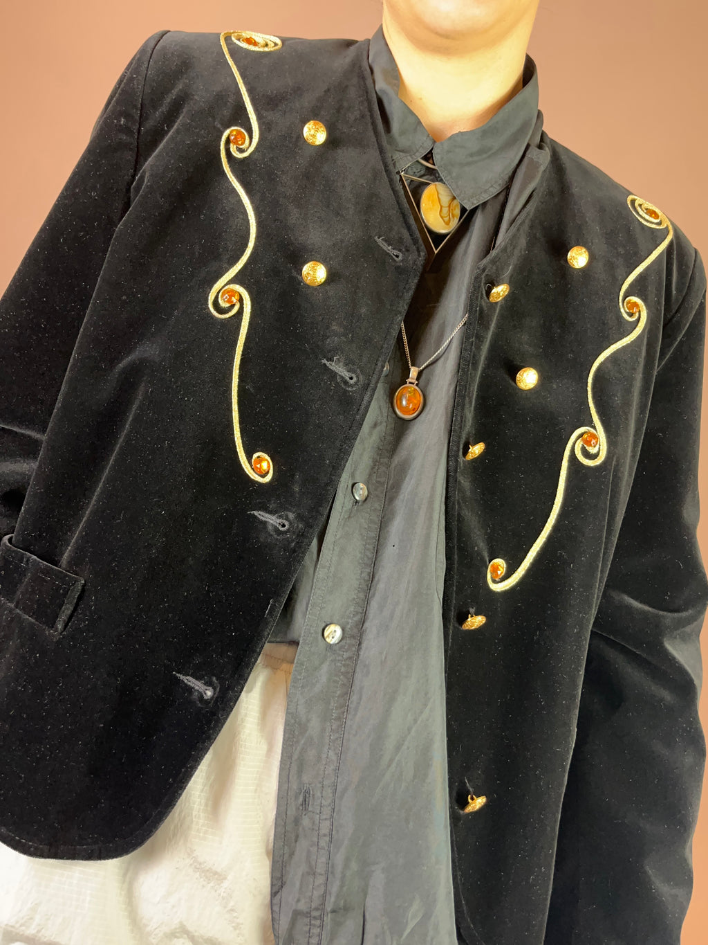 Blazer Samt Gold Schnörkel Gr. 38