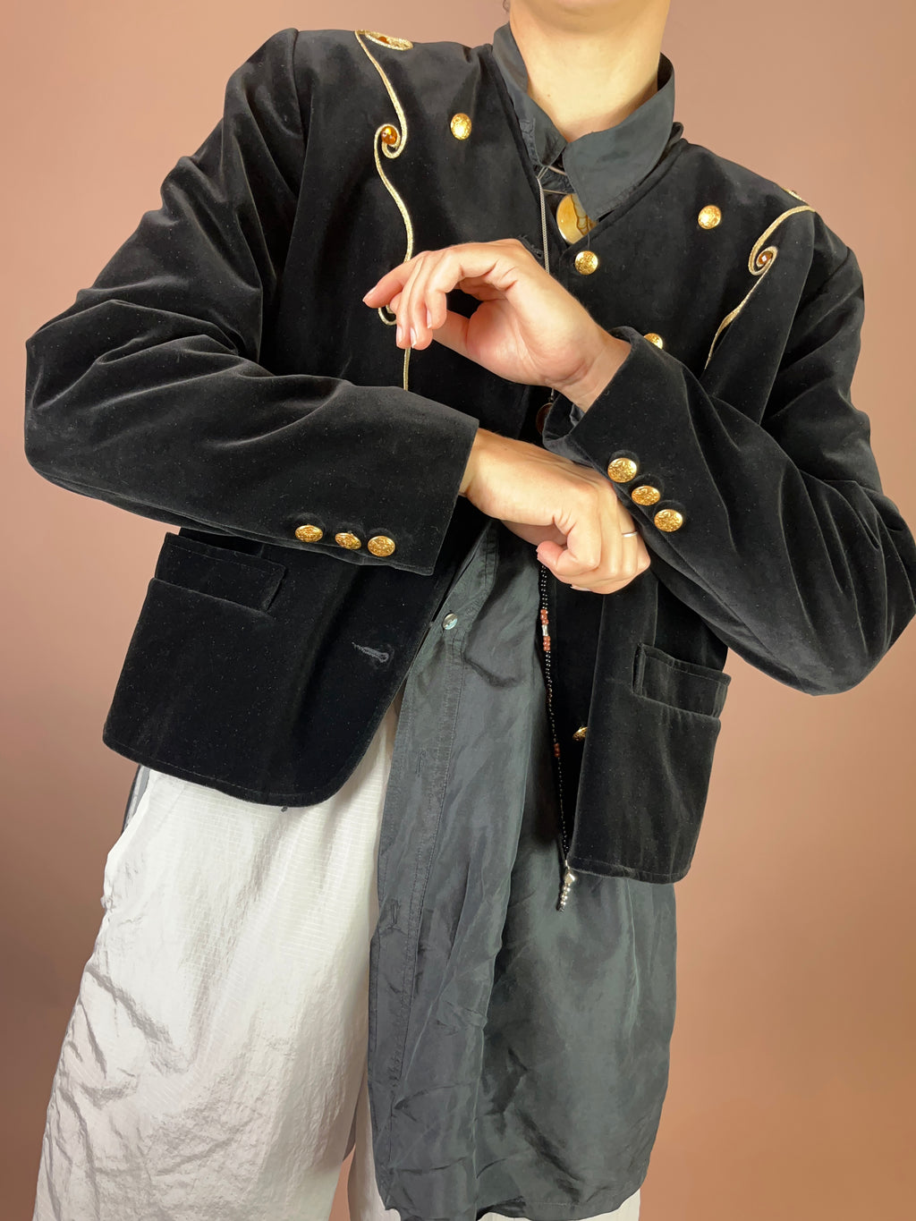Blazer Samt Gold Schnörkel Gr. 38