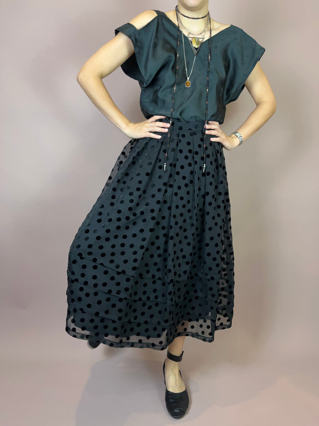 Rock Midi Schwarz Samt Punkte Gr. 34