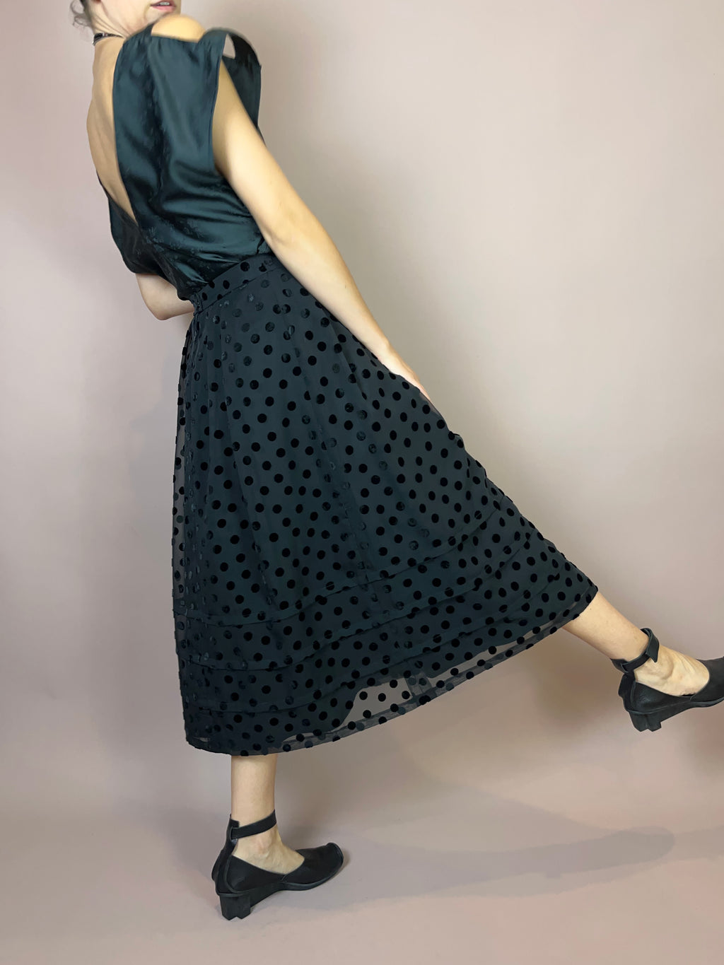 Rock Midi Schwarz Samt Punkte Gr. 34