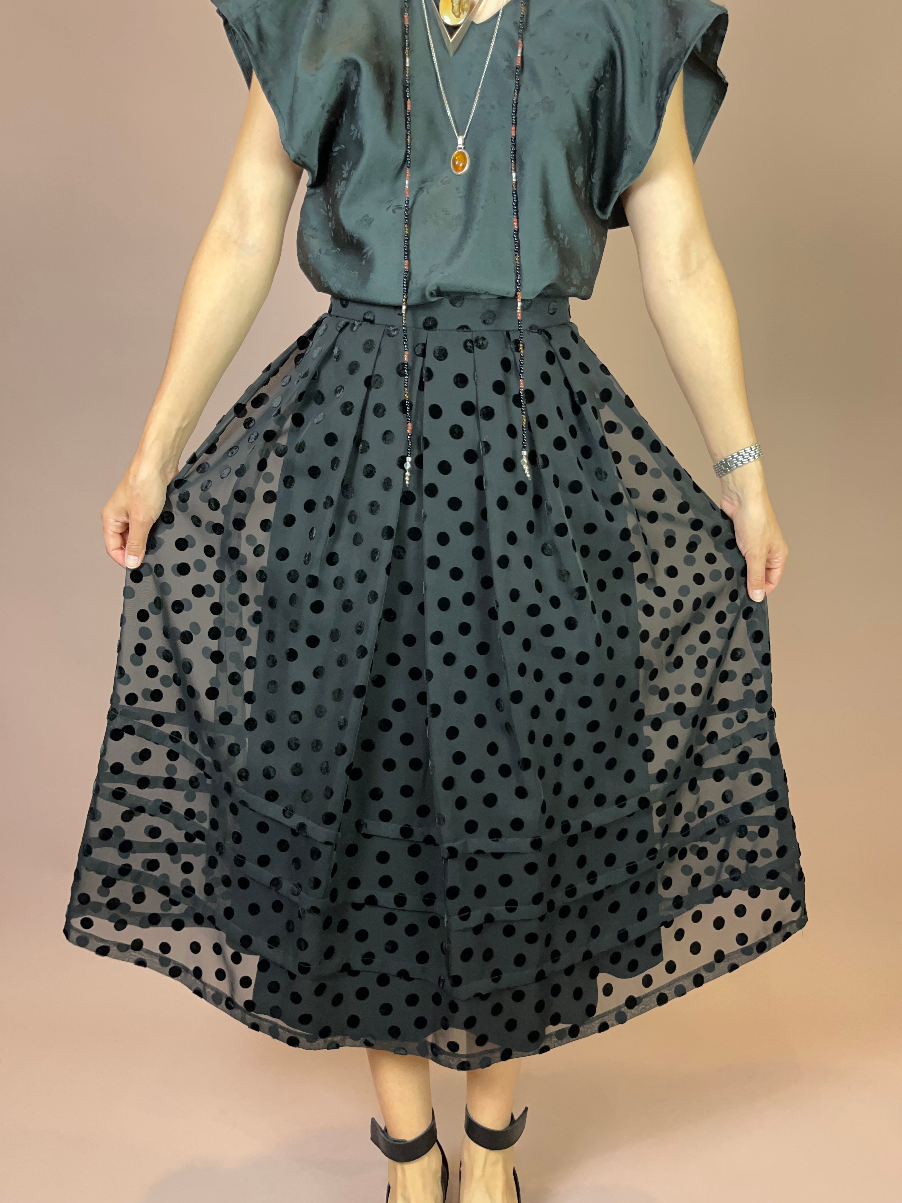 Rock Midi Schwarz Samt Punkte Gr. 34