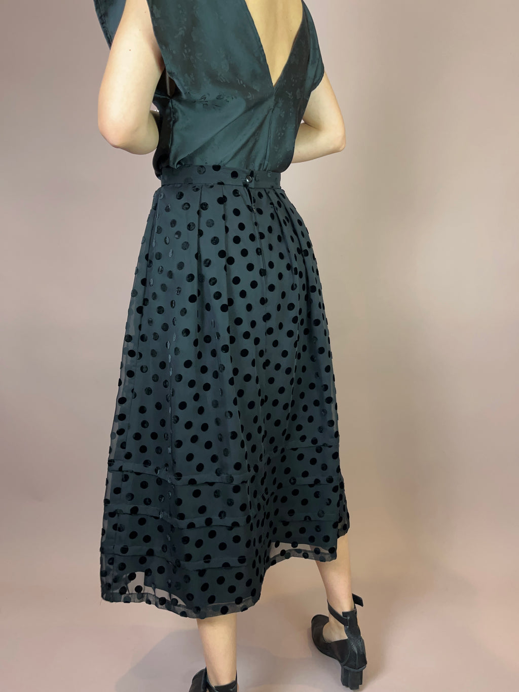 Rock Midi Schwarz Samt Punkte Gr. 34
