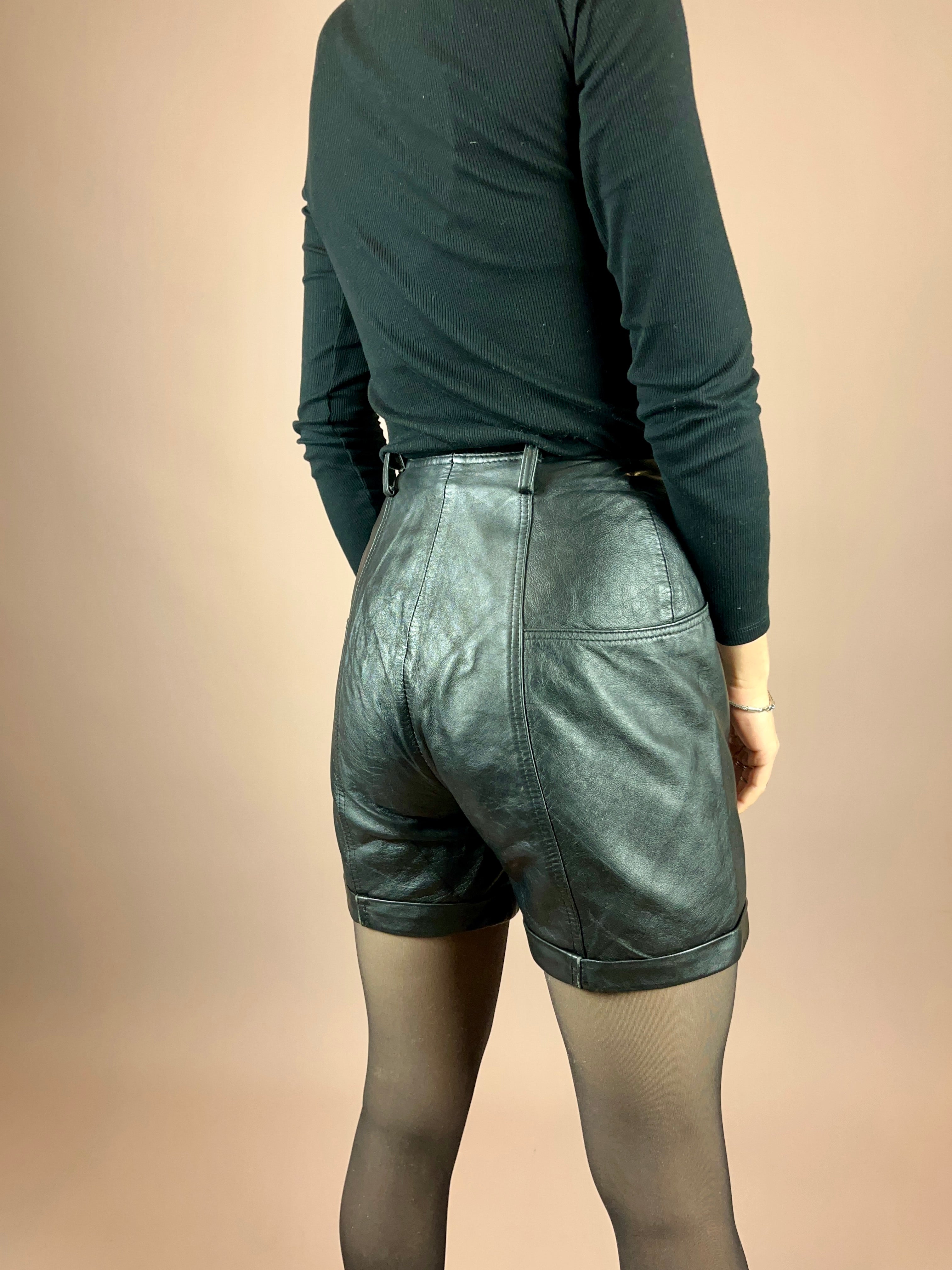 Leathershorts High Waist Gr. 32/34