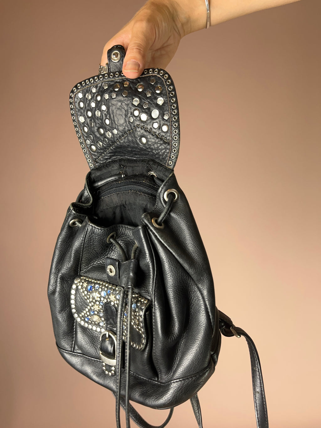 Mini Rucksack Schwarz Leder mit Nieten & Sternen – Kolster