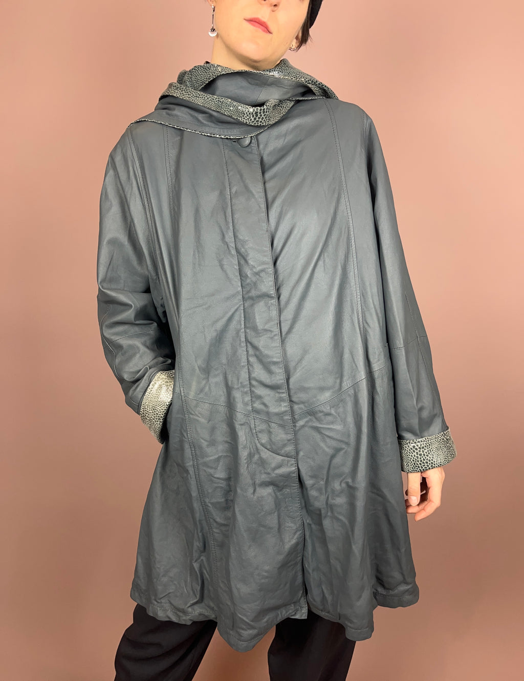 Leathercoat Grey Hood Snake Gr. 40