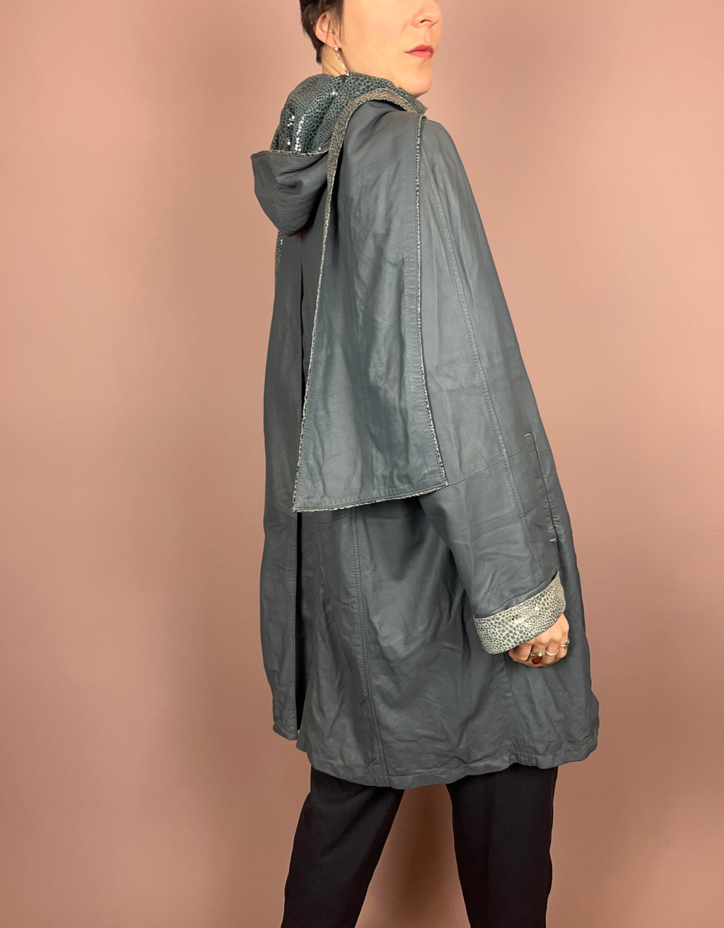 Leathercoat Grey Hood Snake Gr. 40