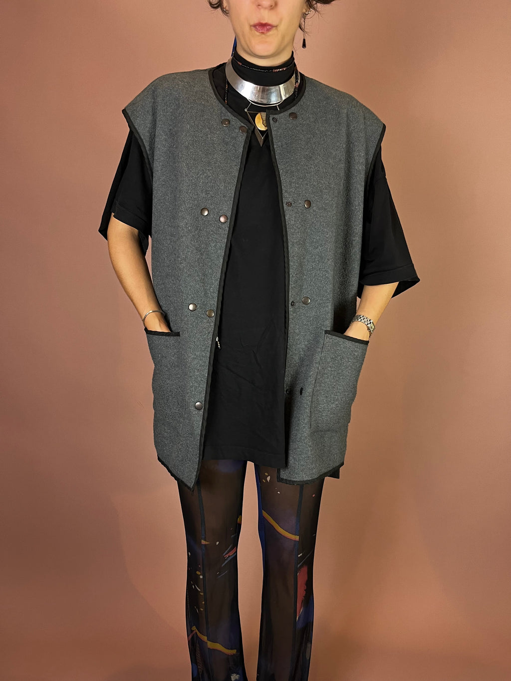 Graue Fleece Weste oversized mit Druckknöpfen Gr. XL