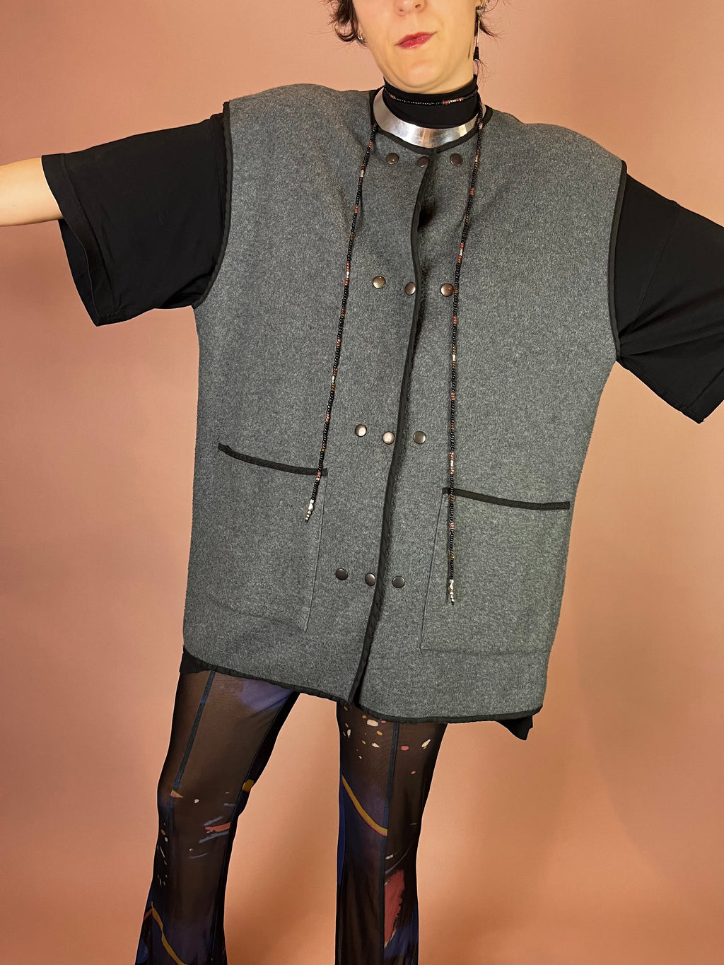 Graue Fleece Weste oversized mit Druckknöpfen Gr. XL