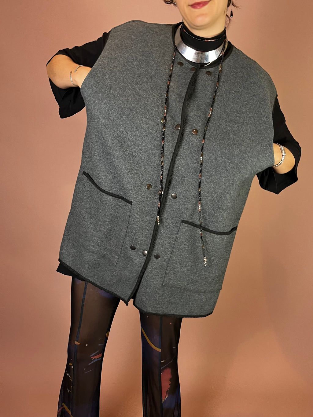 Graue Fleece Weste oversized mit Druckknöpfen Gr. XL