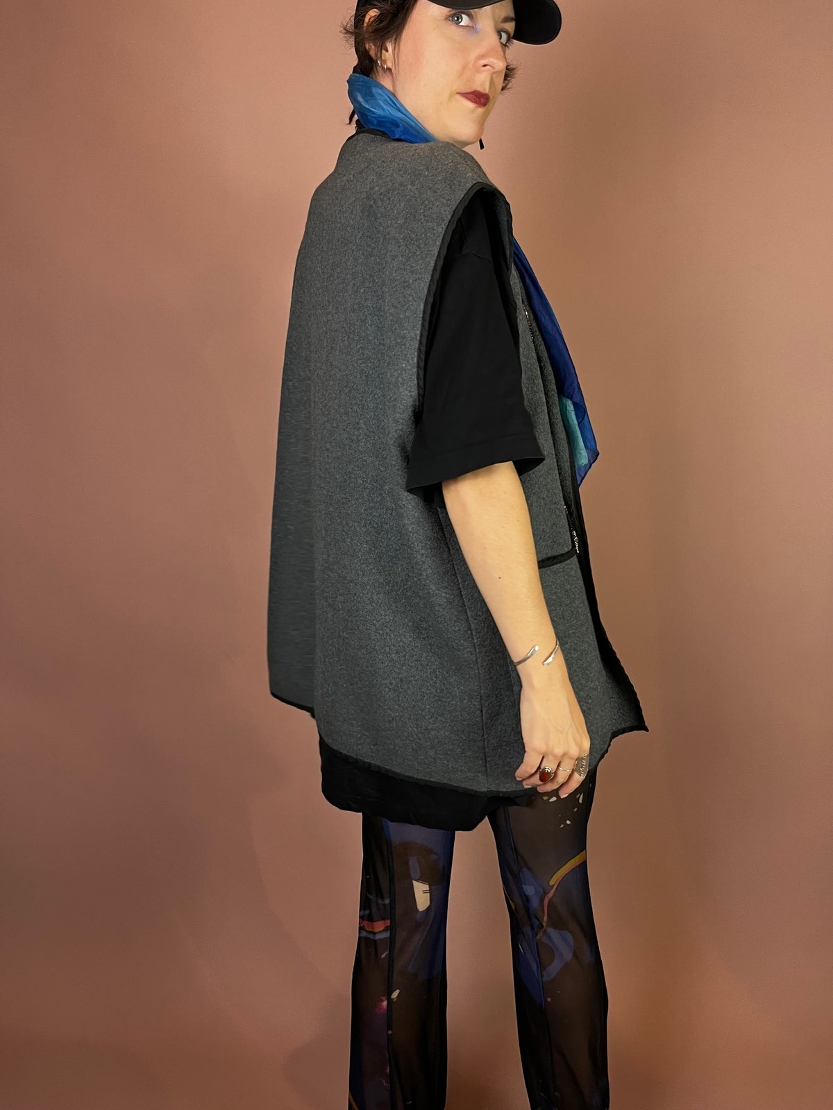 Graue Fleece Weste oversized mit Druckknöpfen Gr. XL