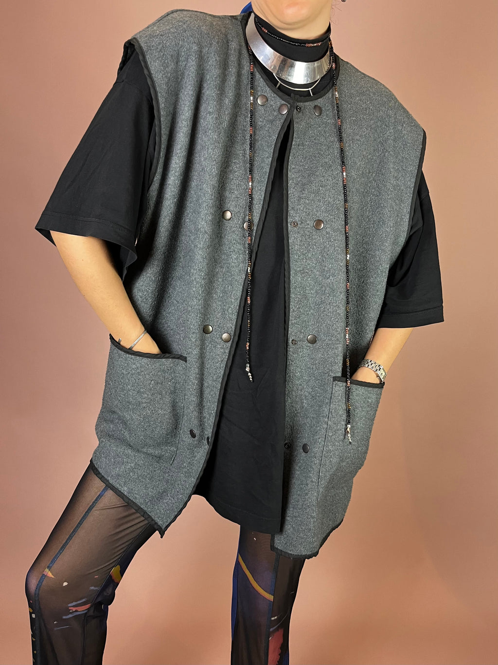 Graue Fleece Weste oversized mit Druckknöpfen Gr. XL