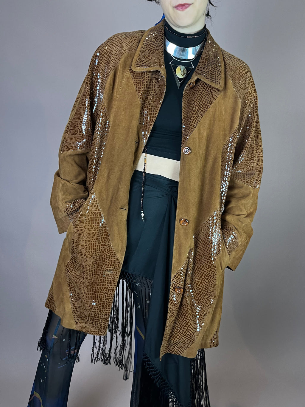 Wildleder Mantel Braun mit Schlangenprägung Gr. 44/46