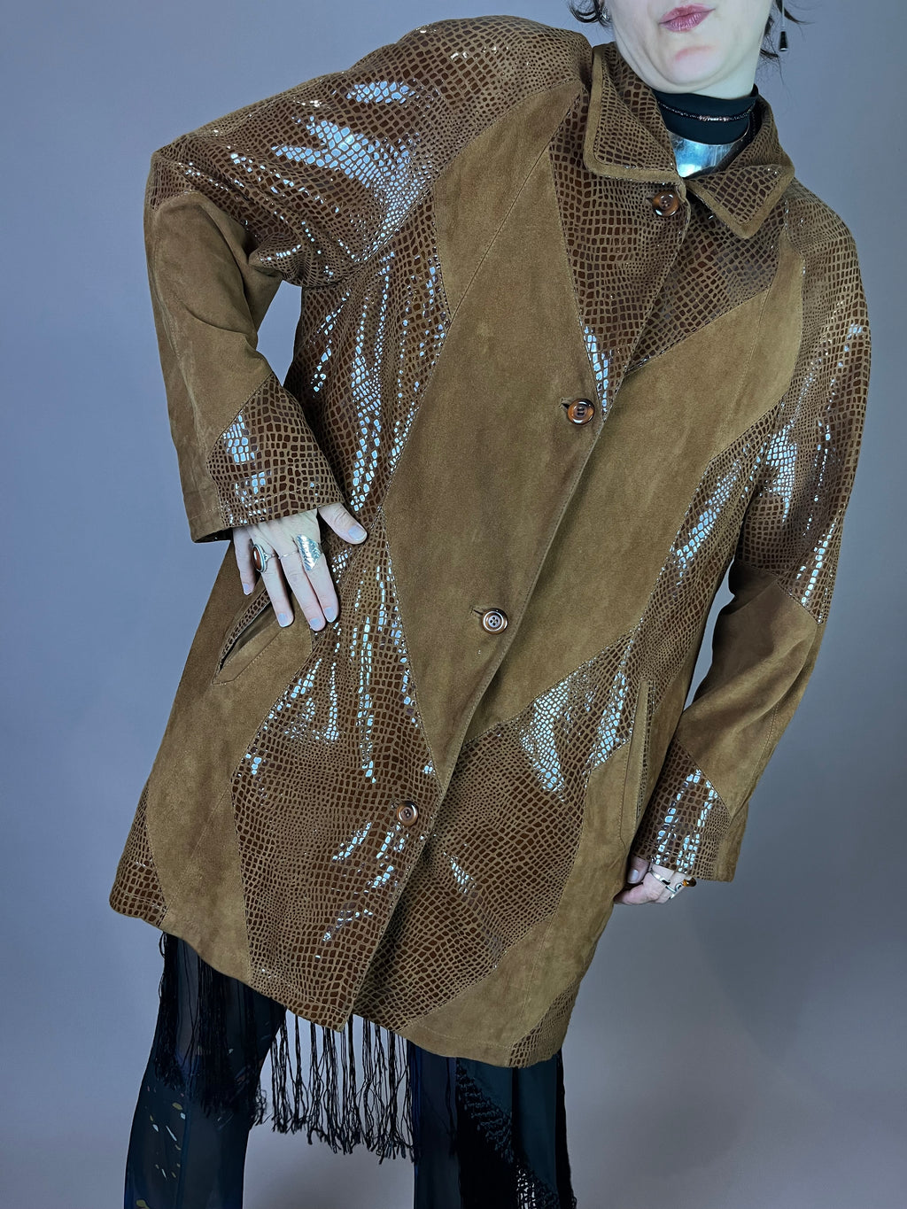 Wildleder Mantel Braun mit Schlangenprägung Gr. 44/46