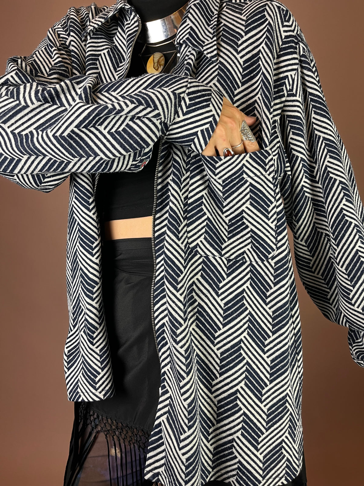 Cardigan Zebra Zickzack Strick Reißverschluss Gr. M