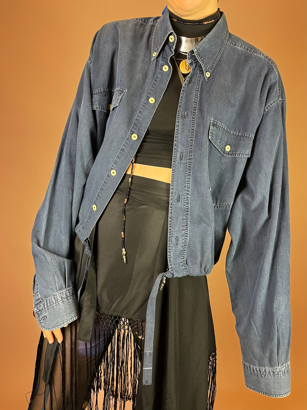 Upcycled Jeanshemd Dunkelblau Cropped Gr. Uni