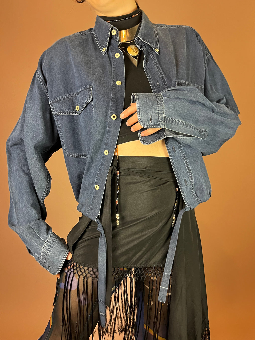 Upcycled Jeanshemd Dunkelblau Cropped Gr. Uni