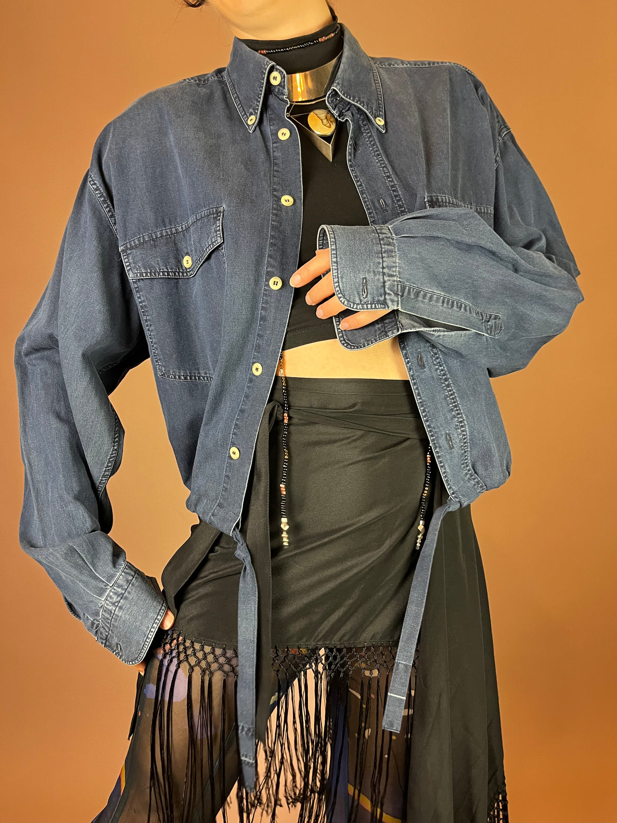 Upcycled Jeanshemd Dunkelblau Cropped Gr. Uni