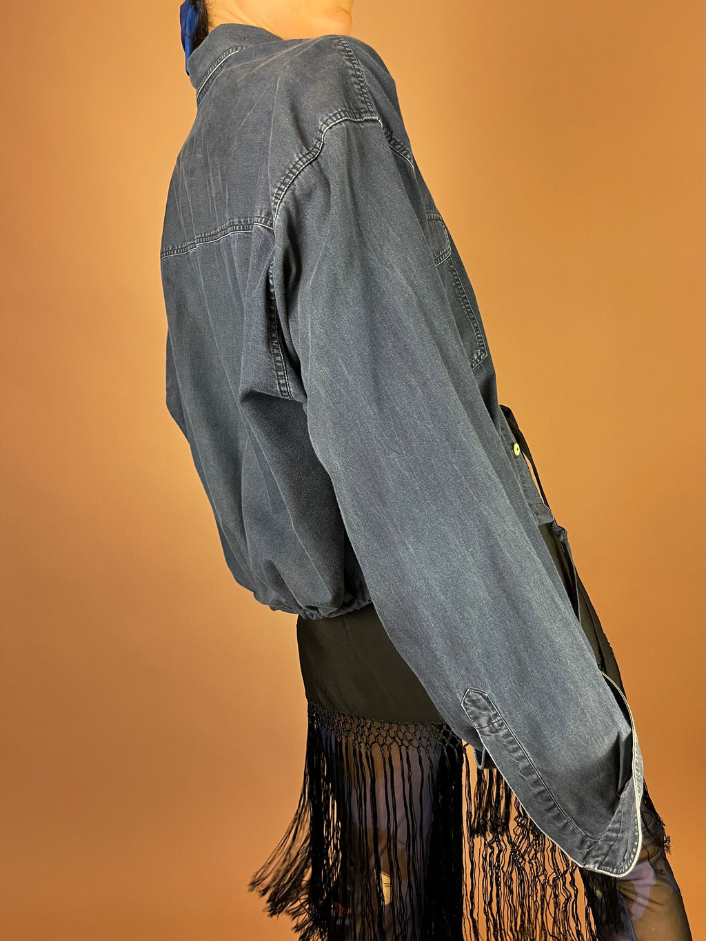Upcycled Jeanshemd Dunkelblau Cropped Gr. Uni
