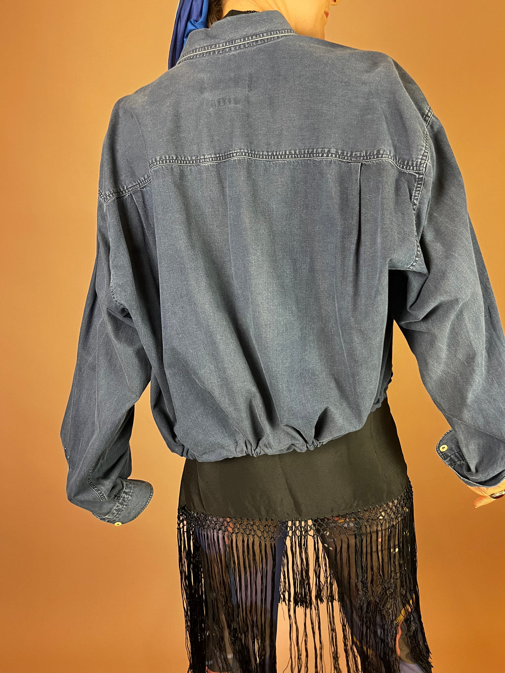 Upcycled Jeanshemd Dunkelblau Cropped Gr. Uni