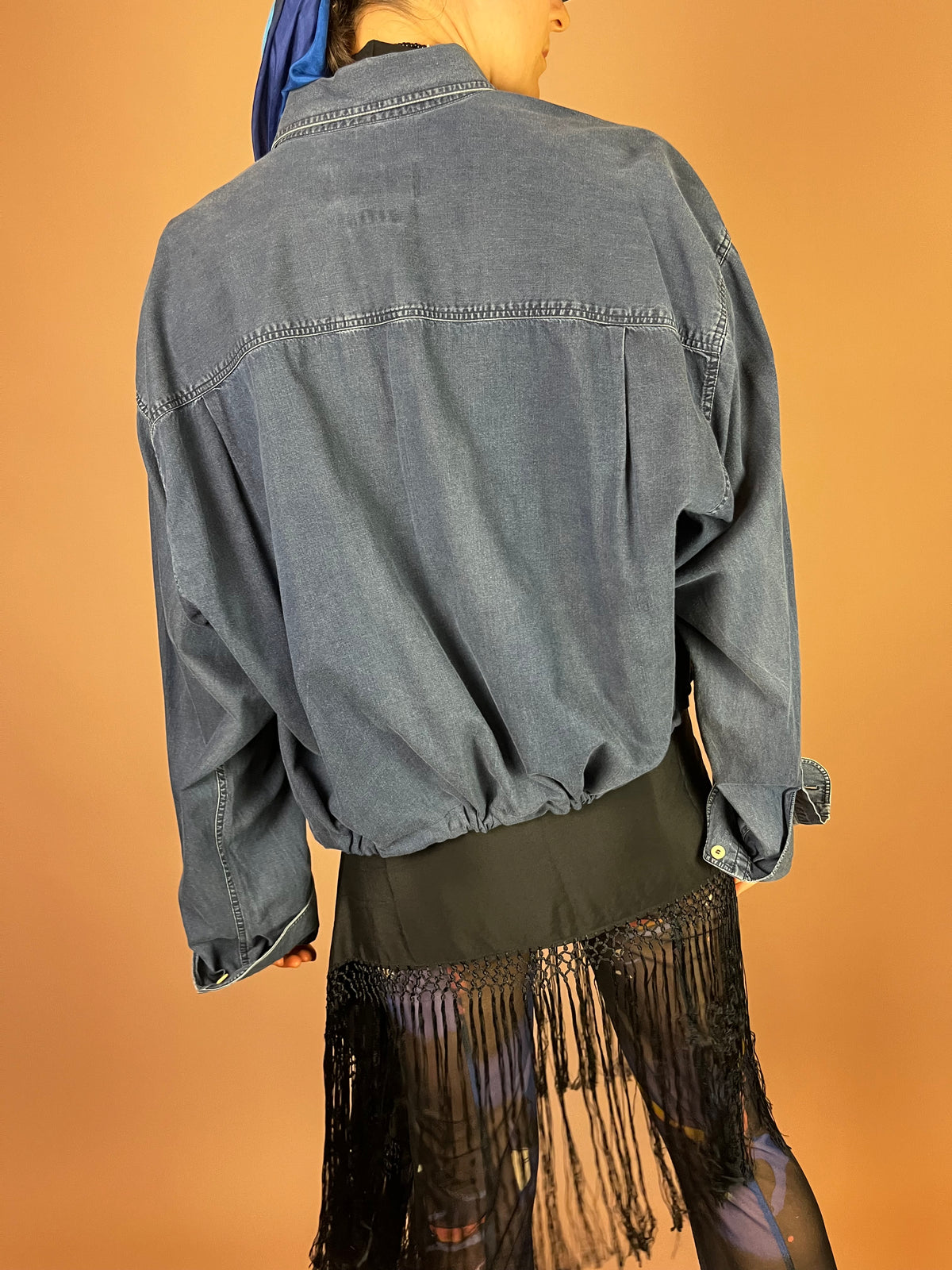 Upcycled Jeanshemd Dunkelblau Cropped Gr. Uni