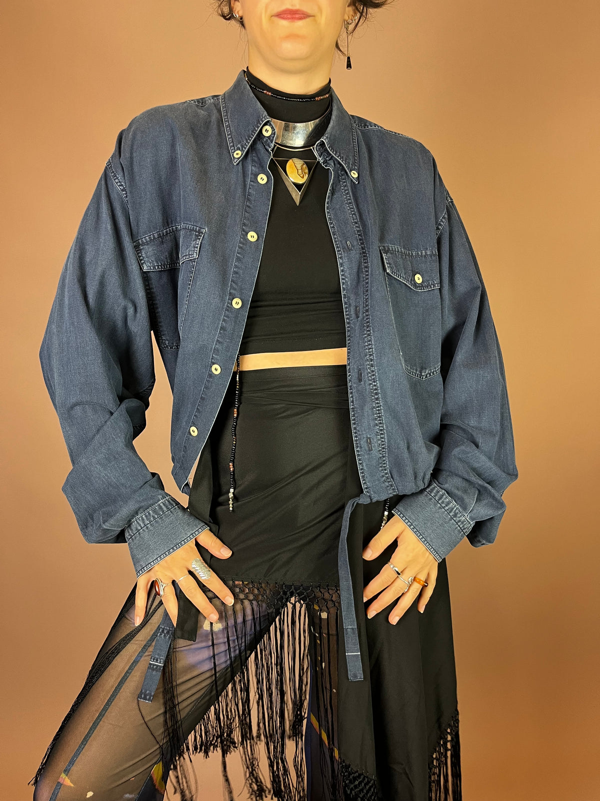 Upcycled Jeanshemd Dunkelblau Cropped Gr. Uni