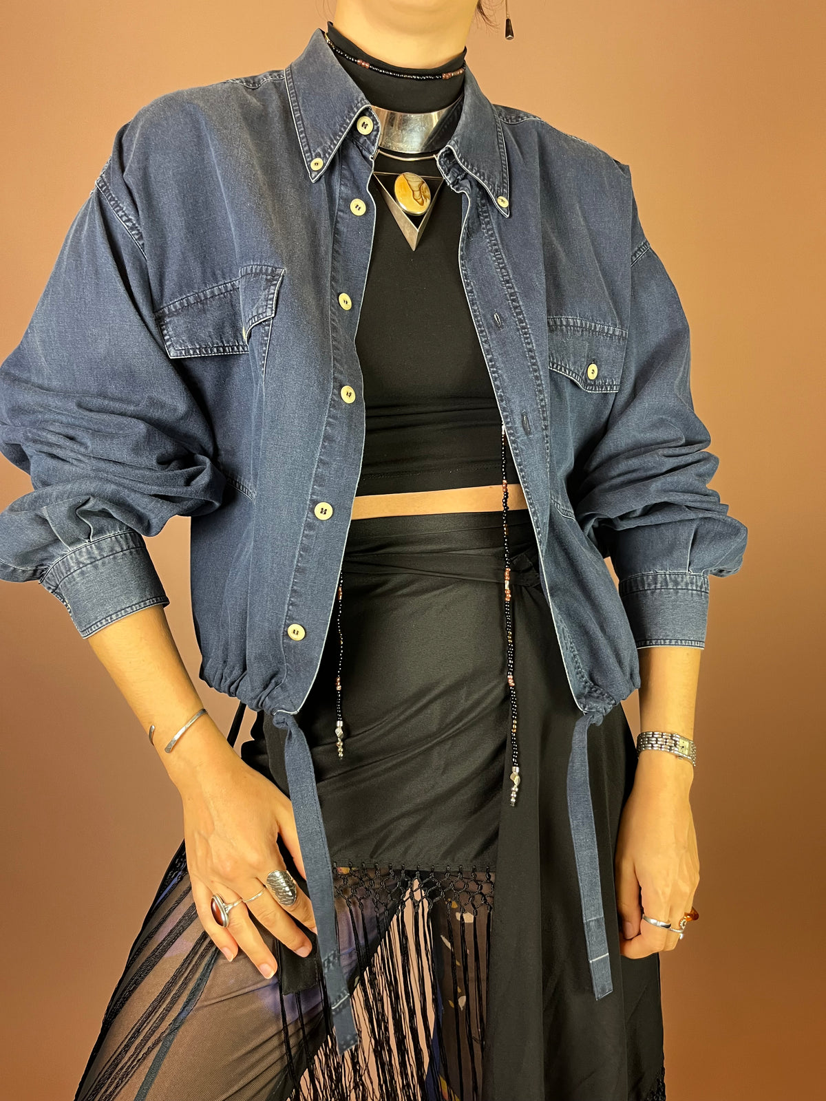 Upcycled Jeanshemd Dunkelblau Cropped Gr. Uni