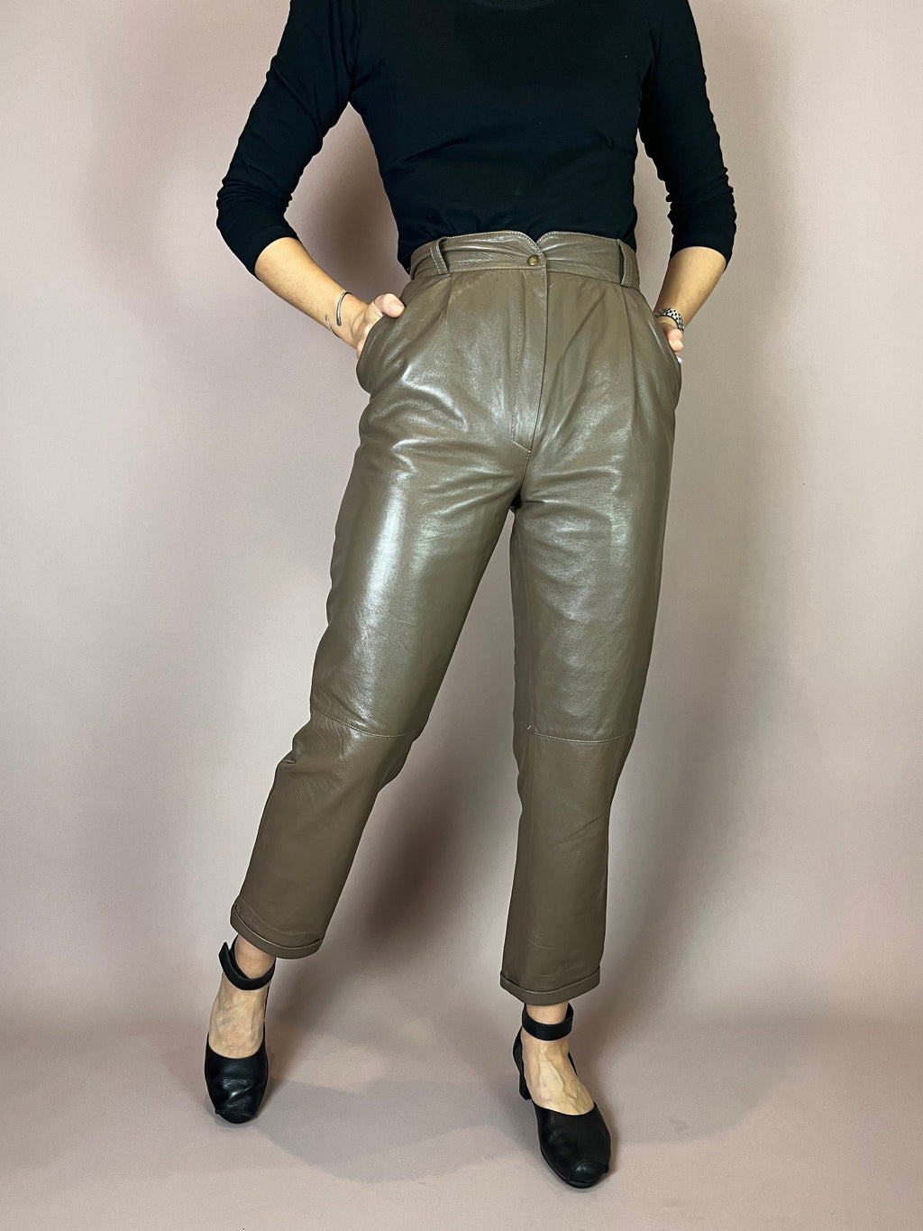 High-Waist Lederhose in Schlammbraun Gr. 34