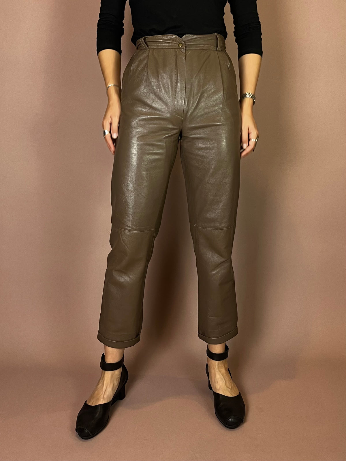 High-Waist Lederhose in Schlammbraun Gr. 34