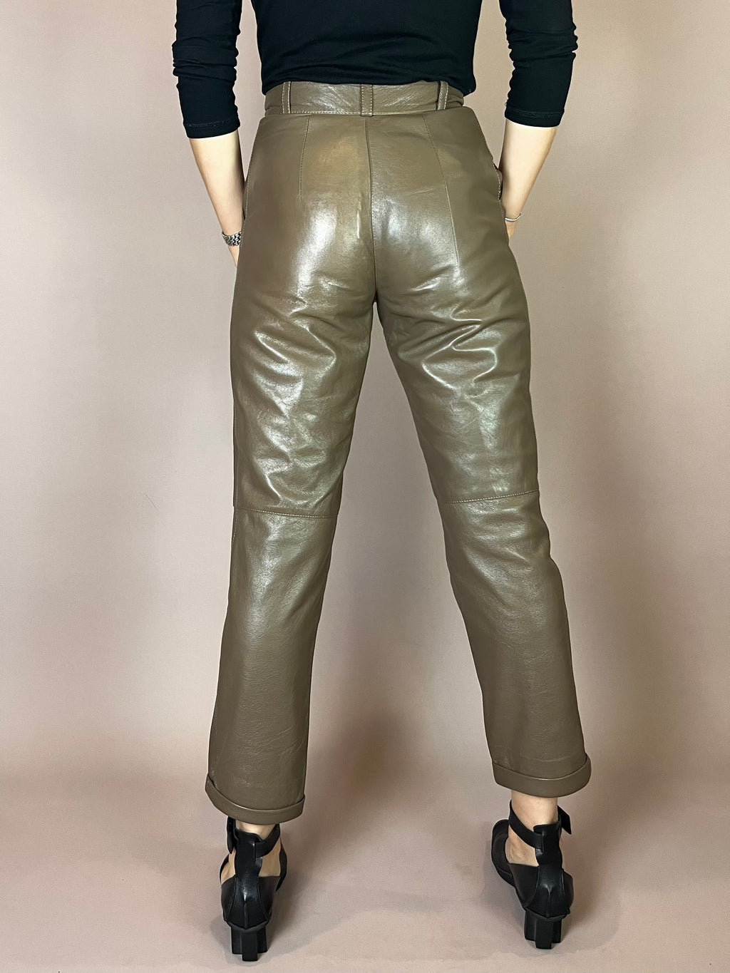 High-Waist Lederhose in Schlammbraun Gr. 34