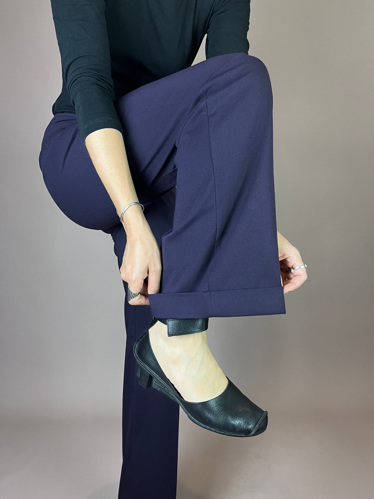 Impuls by H&M Stoffhose in Aubergine Gr. 36