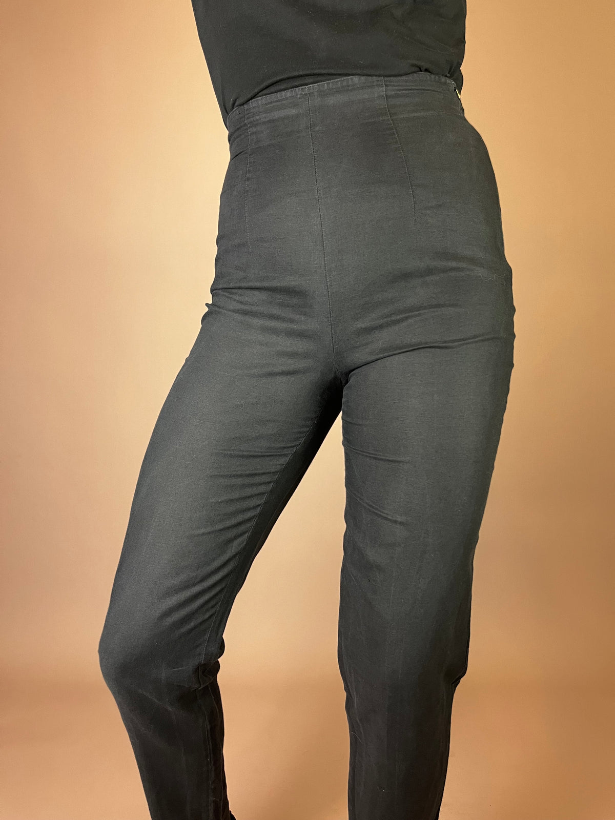 Mondi Zigarettenhose in Schwarz 90er Gr. 34