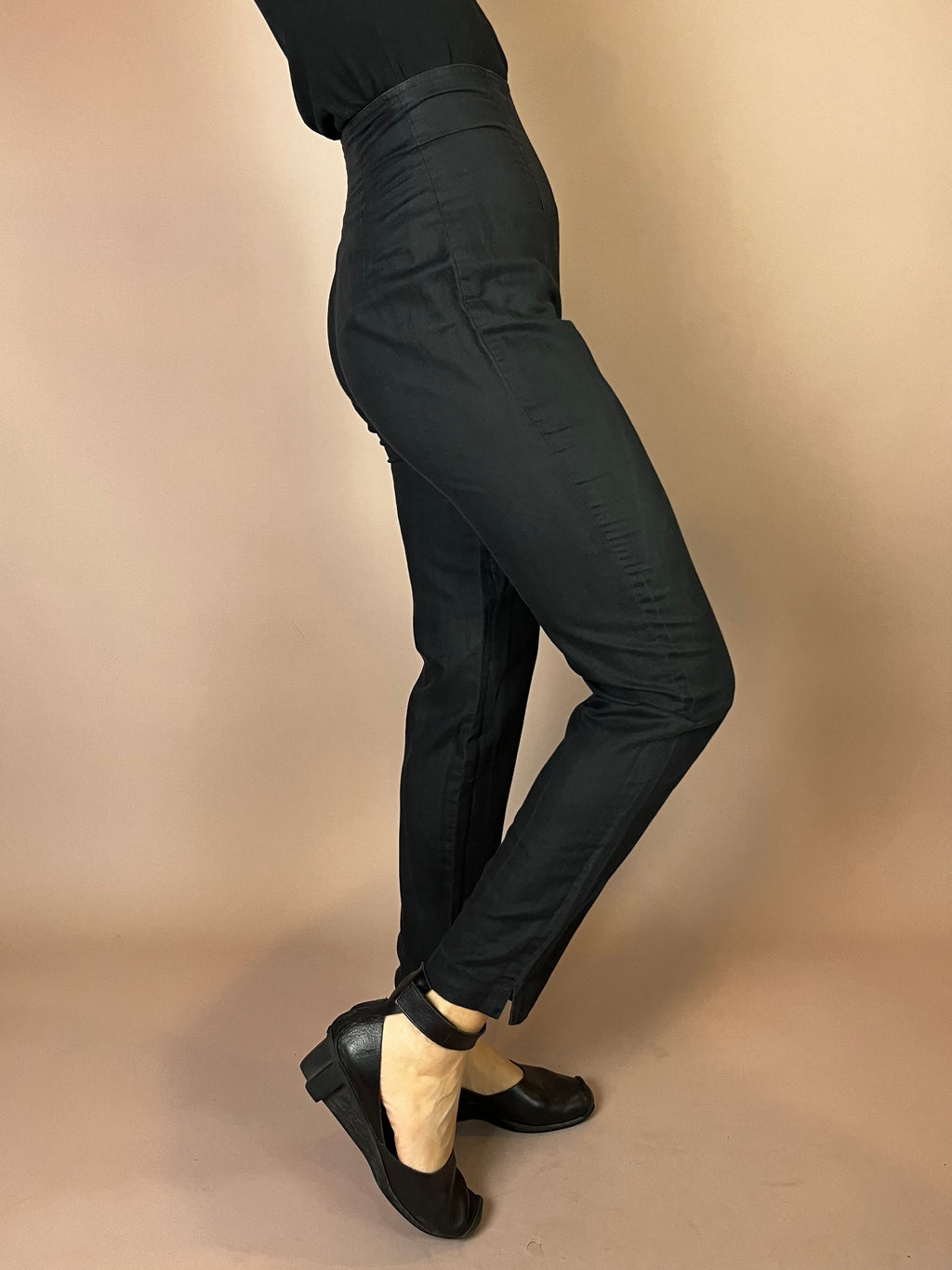 Mondi Zigarettenhose in Schwarz 90er Gr. 34