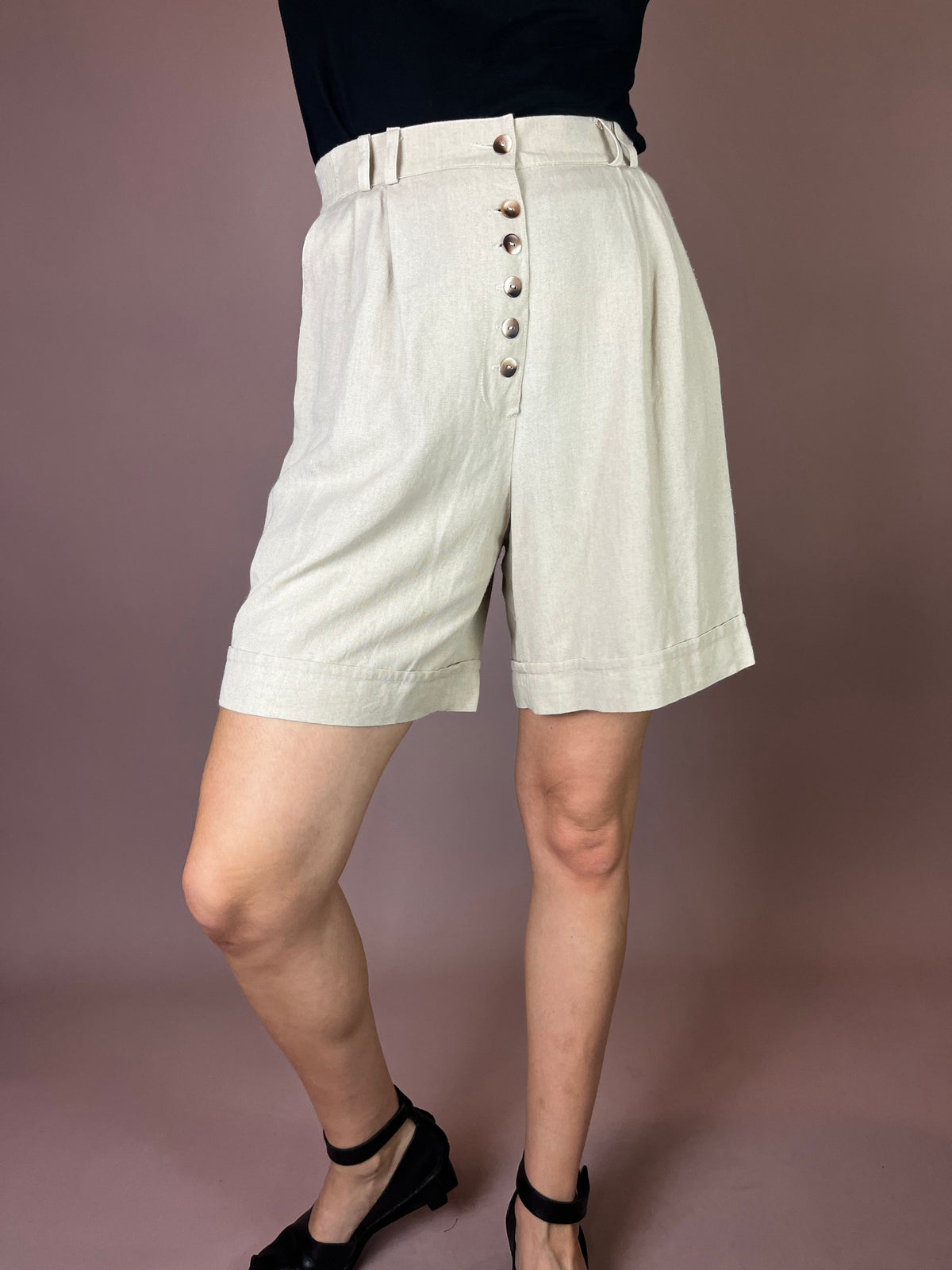 High-Waist Leinenshorts in Naturbeige Gr. 36/38