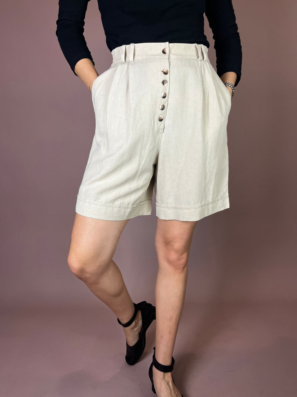 High-Waist Leinenshorts in Naturbeige Gr. 36/38